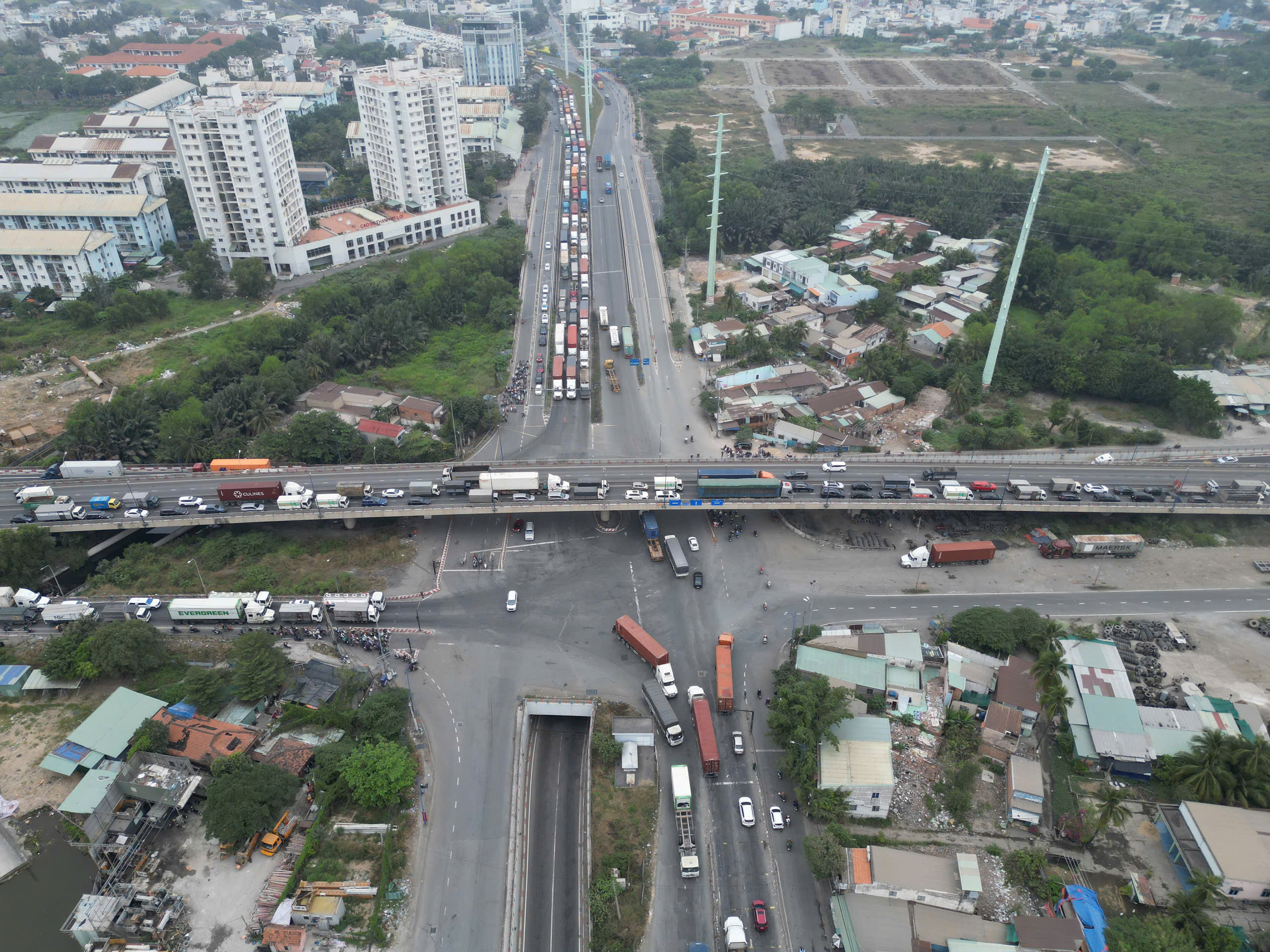 TP.HCM t&igrave;m giải ph&aacute;p giảm &ugrave;n tắc khu vực cảng C&aacute;t L&aacute;i v&agrave; cầu Ph&uacute; Mỹ- Ảnh 3.