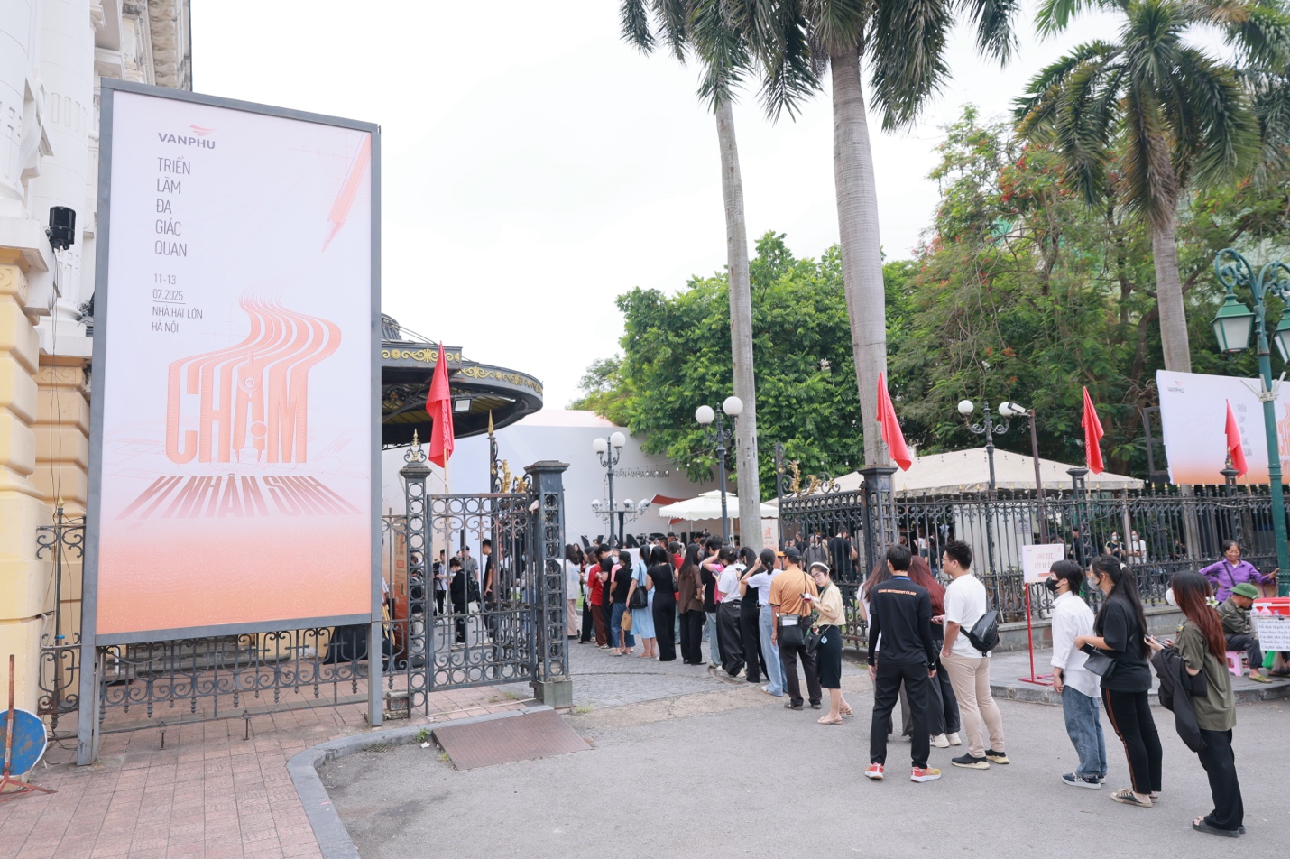 Giới trẻ Hà Nội háo hức với trải nghiệm mới mẻ tại triển lãm “Chạm vị nhân sinh"- Ảnh 2. Giới trẻ Hà Nội háo hức với trải nghiệm mới mẻ tại triển lãm “Chạm vị nhân sinh"- Ảnh 2.