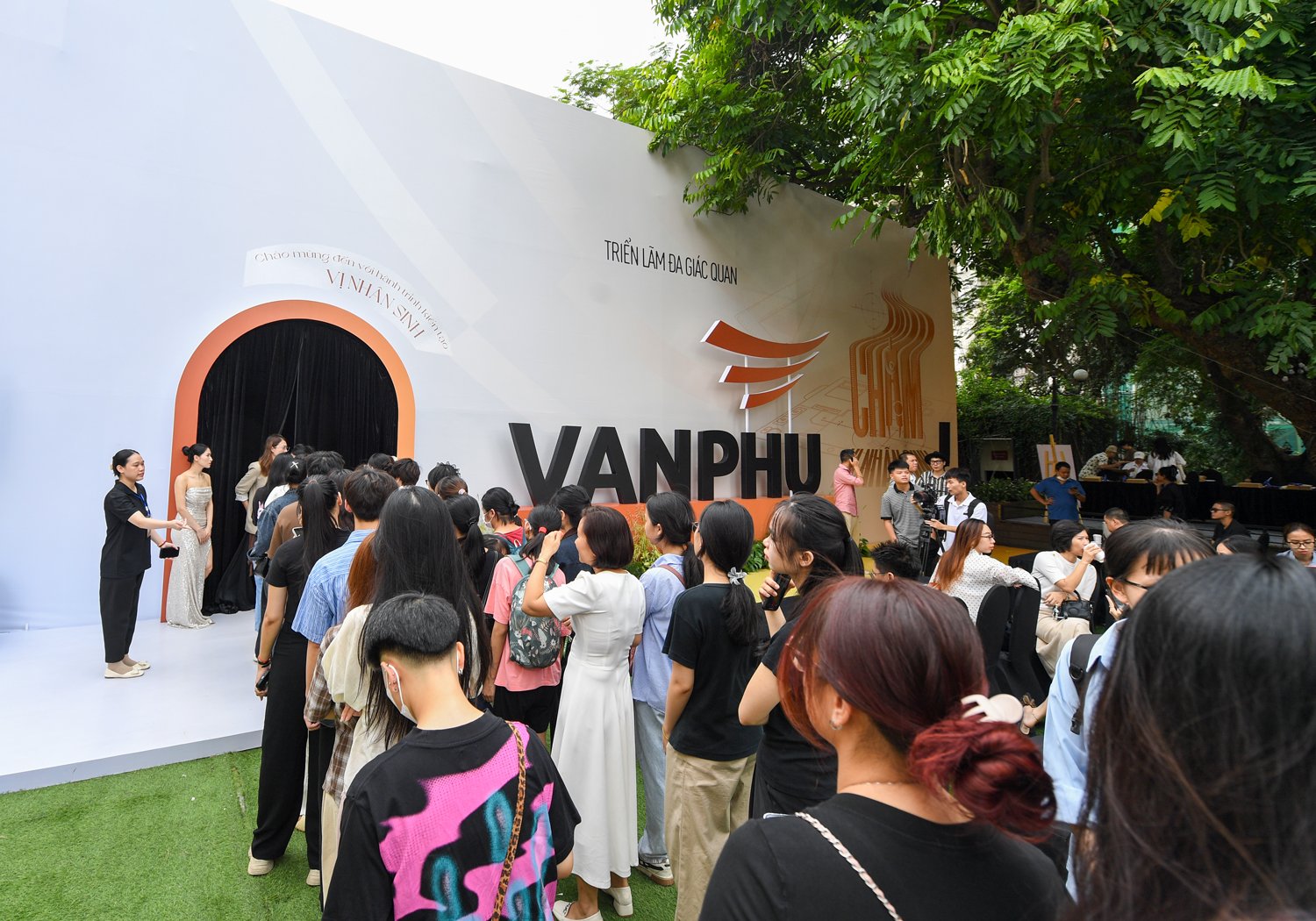 Giới trẻ Hà Nội háo hức với trải nghiệm mới mẻ tại triển lãm “Chạm vị nhân sinh"- Ảnh 4. Giới trẻ Hà Nội háo hức với trải nghiệm mới mẻ tại triển lãm “Chạm vị nhân sinh"- Ảnh 4.