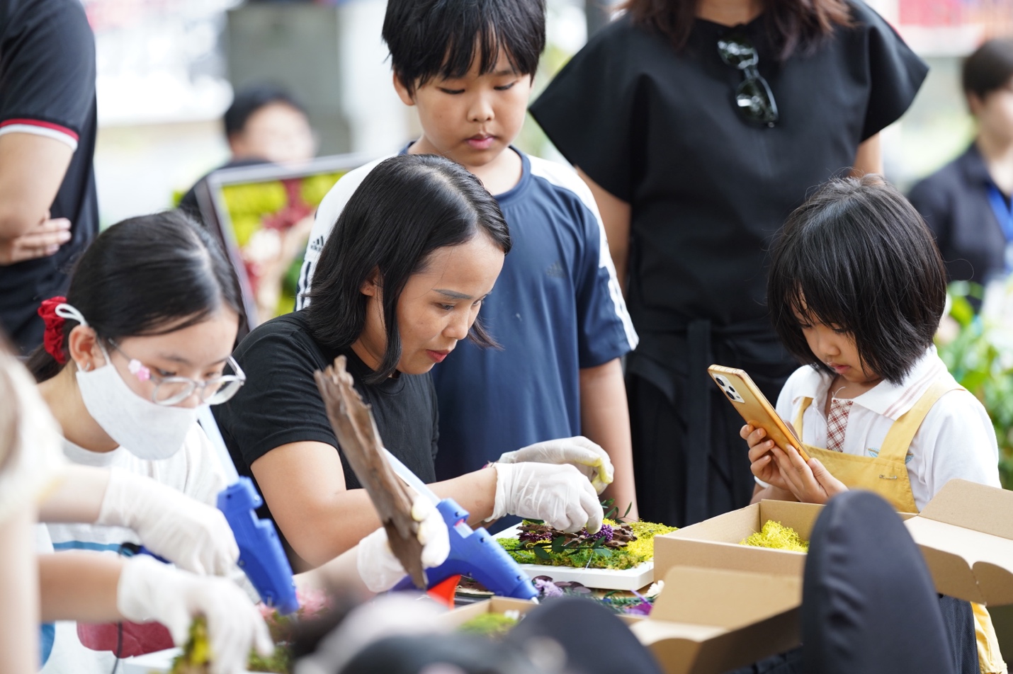 Giới trẻ Hà Nội háo hức với trải nghiệm mới mẻ tại triển lãm “Chạm vị nhân sinh"- Ảnh 11. Giới trẻ Hà Nội háo hức với trải nghiệm mới mẻ tại triển lãm “Chạm vị nhân sinh"- Ảnh 11.