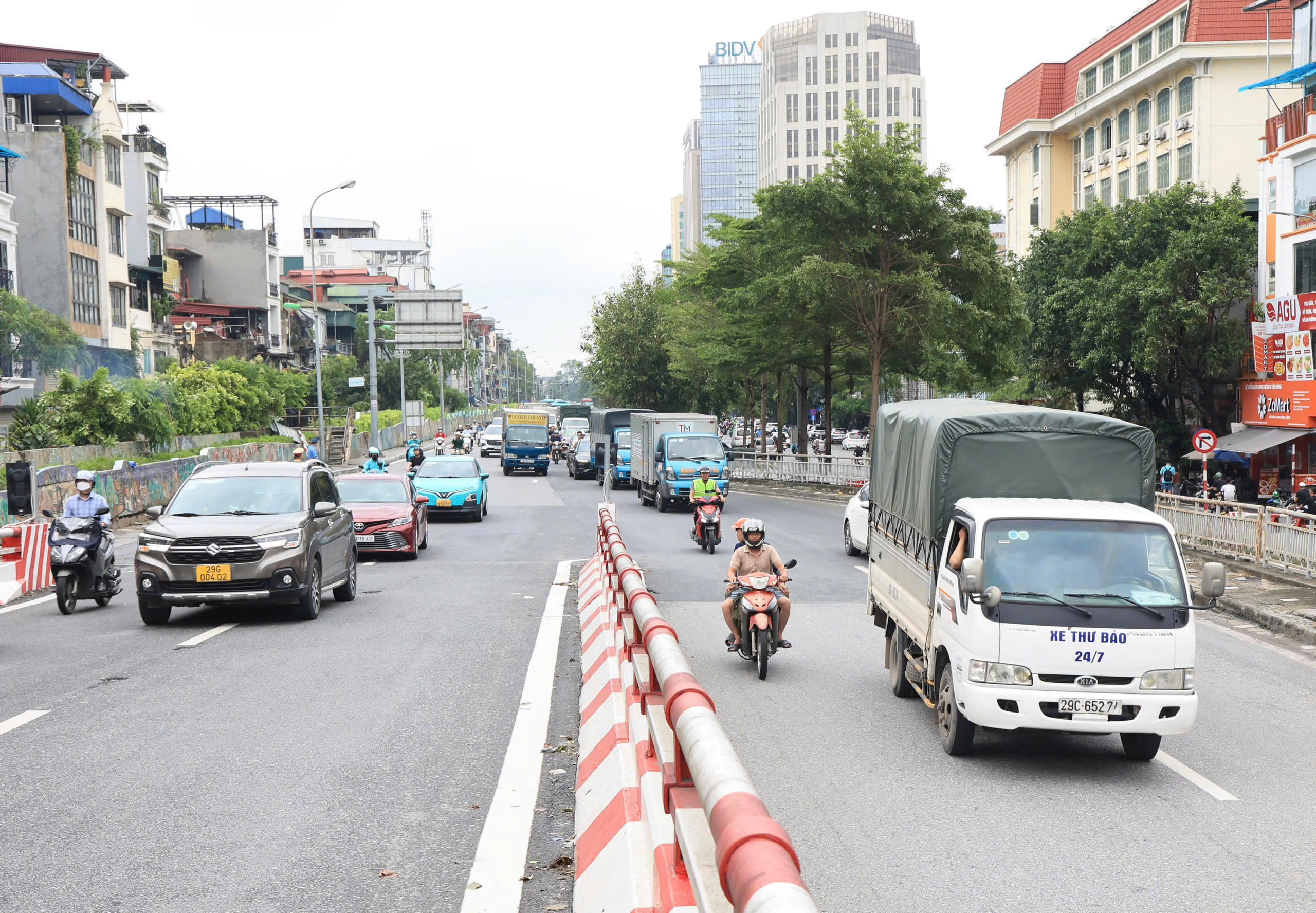To&agrave;n cảnh 25km tuyến V&agrave;nh đai 1 H&agrave; Nội- Ảnh 4.