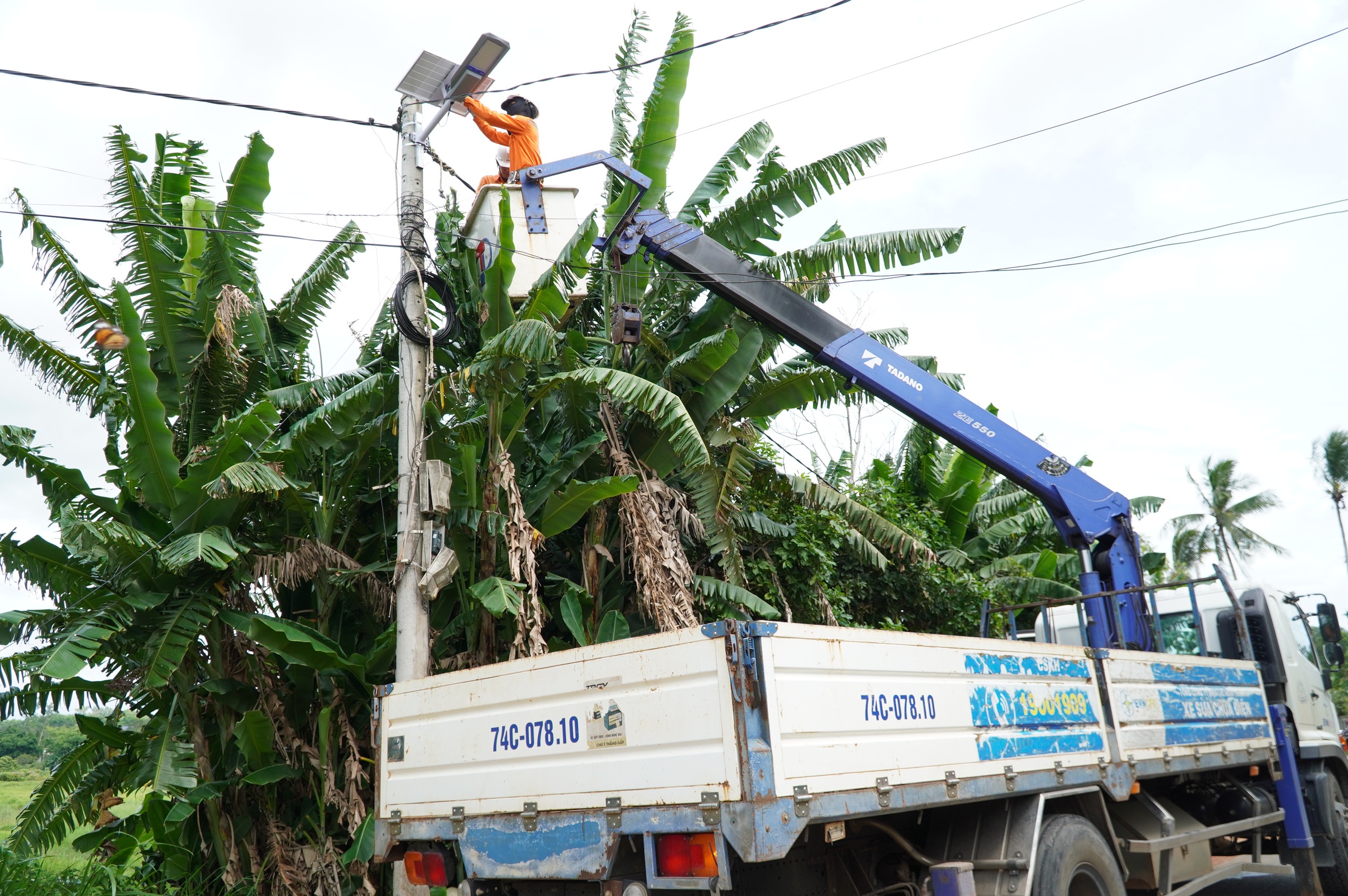 Đo&agrave;n thanh ni&ecirc;n Cục Gi&aacute;m định v&agrave; Viện Vật liệu x&acirc;y dựng tri &acirc;n c&ugrave;ng &ldquo;H&agrave;nh tr&igrave;nh đỏ"- Ảnh 9.
