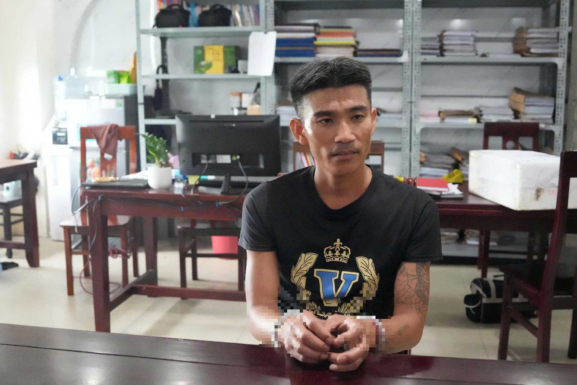 Nghệ An: Ph&aacute; đường d&acirc;y ma t&uacute;y xuy&ecirc;n quốc gia, thu 60 b&aacute;nh heroin v&agrave; 37kg ma t&uacute;y đ&aacute;- Ảnh 1.