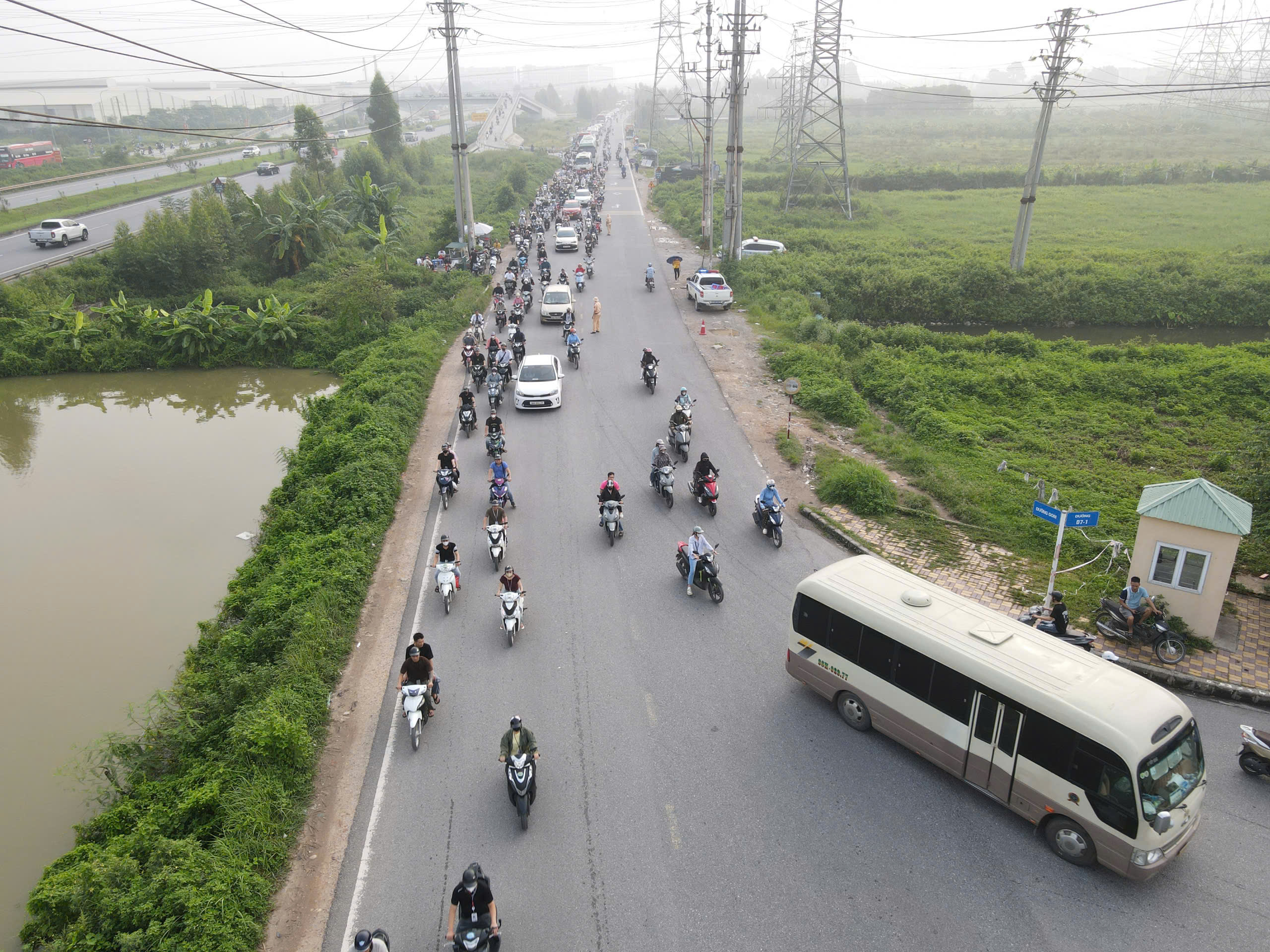 Tắc đường tại KCN Quang Ch&acirc;u, Bắc Ninh gỡ "n&uacute;t thắt" thế n&agrave;o?- Ảnh 21.