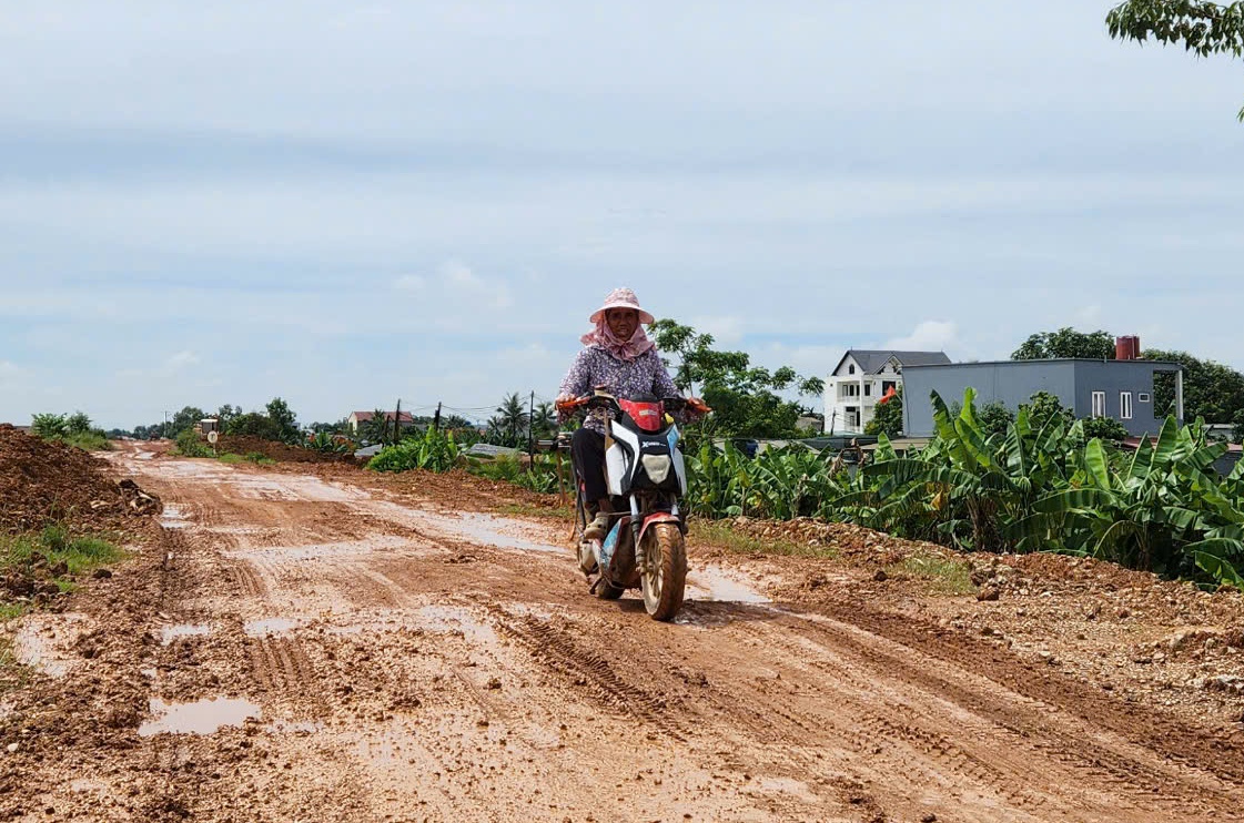 Thanh H&oacute;a: Thiếu đất đắp, dự &aacute;n n&acirc;ng cấp đ&ecirc; Tam Điệp c&oacute; nguy cơ chậm tiến độ- Ảnh 4.