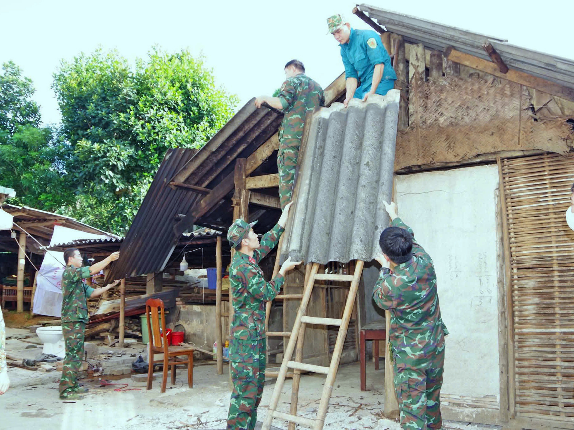 Tăng tốc x&oacute;a nh&agrave; tạm, dột n&aacute;t tr&ecirc;n to&agrave;n quốc- Ảnh 2.