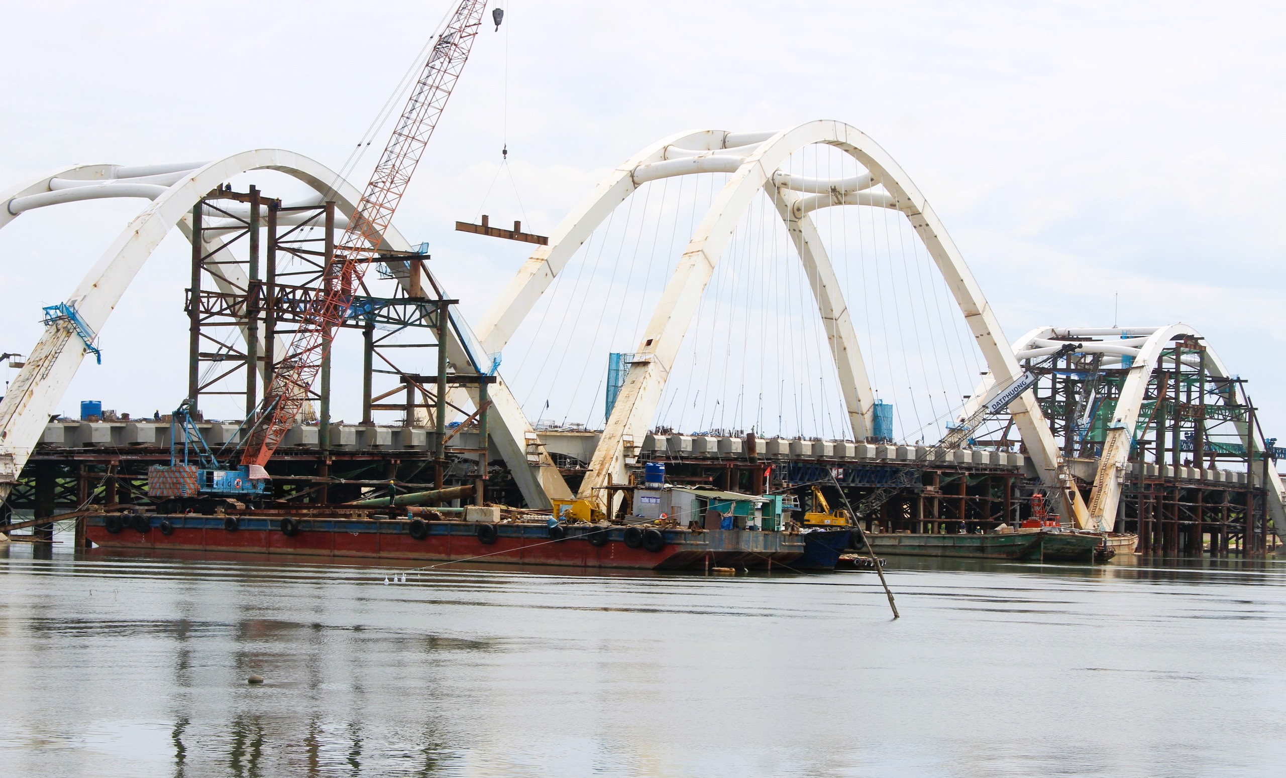 C&ocirc;ng tr&igrave;nh cầu v&ograve;m th&eacute;p, đường ven biển qua tỉnh Quảng Trị đang thi c&ocirc;ng thế n&agrave;o?- Ảnh 3.