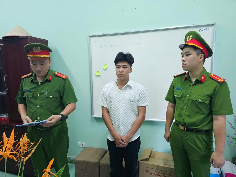Tuy&ecirc;n Quang: Bắt đối tượng vận chuyển, bu&ocirc;n b&aacute;n 15 c&aacute; thể r&ugrave;a hiếm- Ảnh 1.