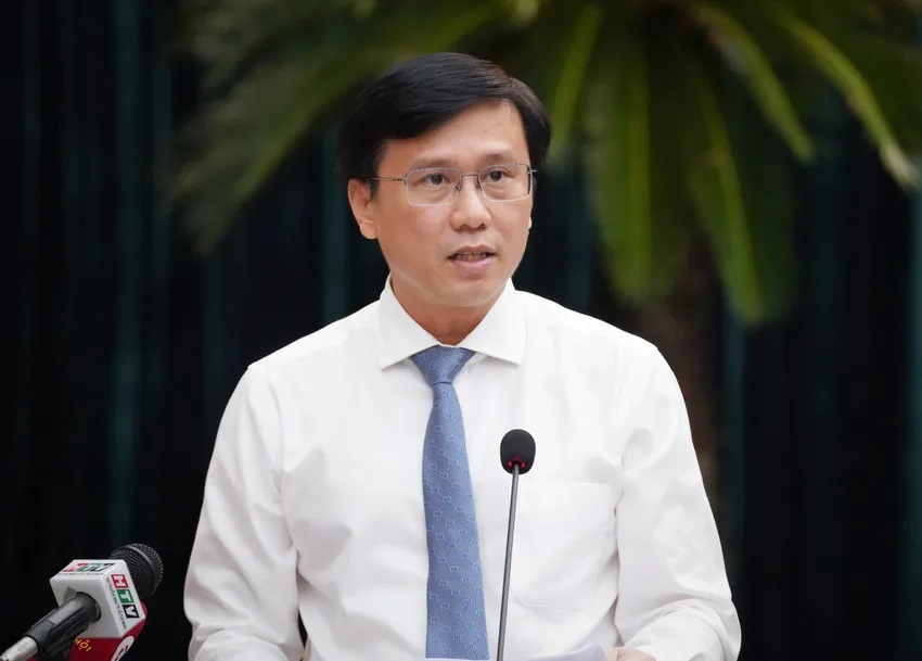 ong-nguyen-minh-nhut-tem-2480-4651