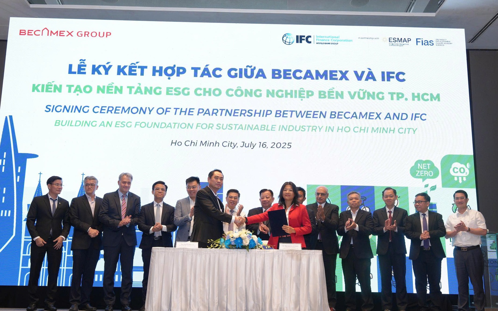 Becamex hợp t&aacute;c với IFC để ph&aacute;t triển m&ocirc; h&igrave;nh khu c&ocirc;ng nghiệp sinh th&aacute;i