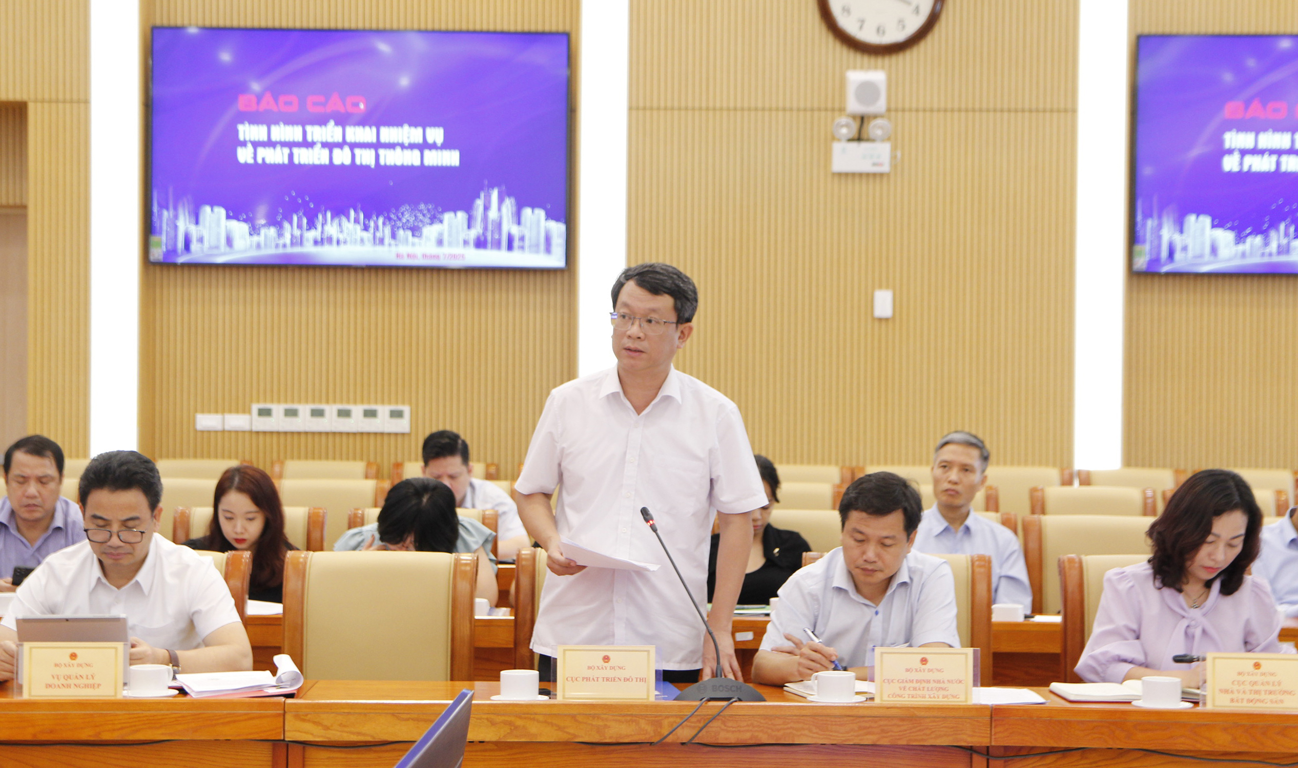 Cục trưởng Cục Ph&aacute;t triển đ&ocirc; thị Trần Quốc Th&aacute;i cho biết, Nghị quyết số 57-NQTW x&aacute;c định ph&aacute;t triển đ&ocirc; thị th&ocirc;ng minh l&agrave; một nội dung then chốt trong tiến tr&igrave;nh ph&aacute;t triển đất nước.
