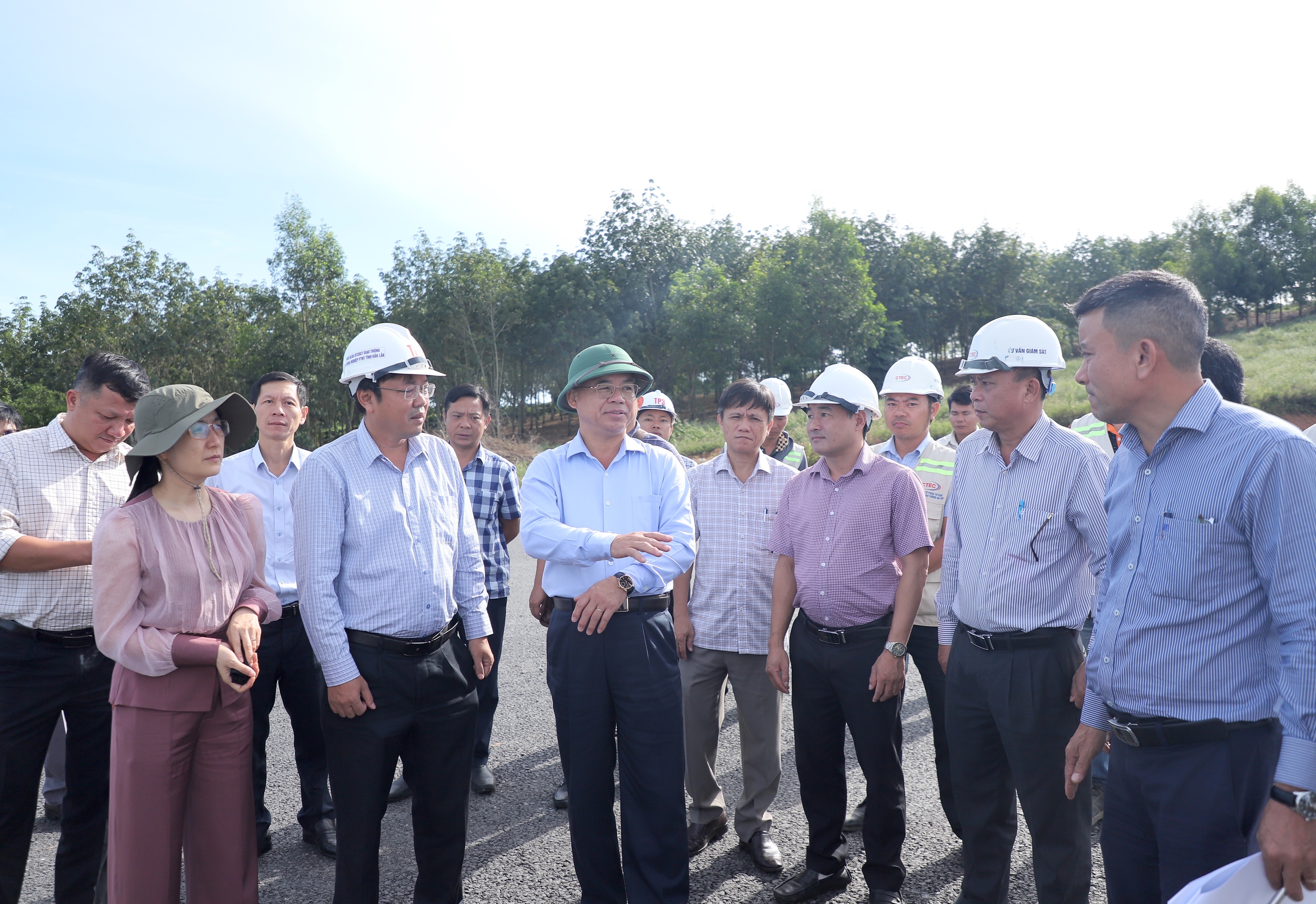 Cao tốc Kh&aacute;nh H&ograve;a - Bu&ocirc;n Ma Thuột: Đắk Lắk quyết liệt gỡ vướng, phấn đấu về đ&iacute;ch 31/12- Ảnh 3.