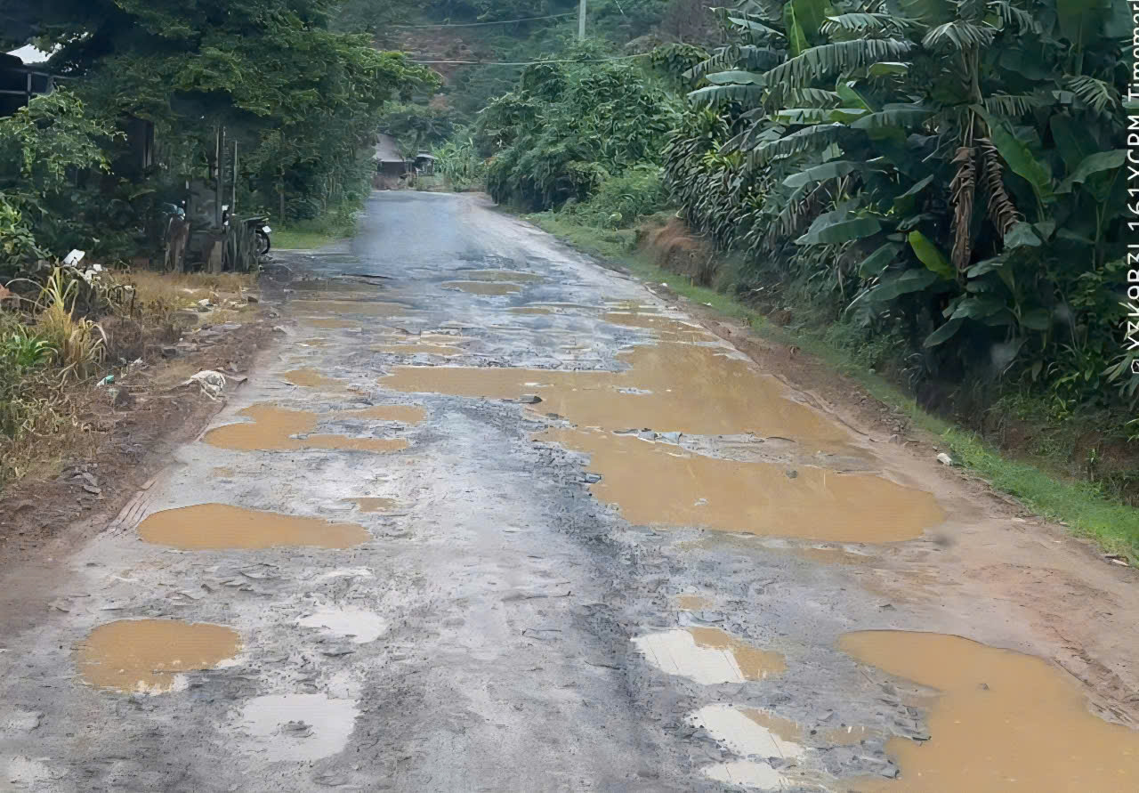 Quốc lộ 27 nối Đắk Lắk - L&acirc;m Đồng xuống cấp nghi&ecirc;m trọng, tai nạn giao th&ocirc;ng r&igrave;nh rập- Ảnh 6.