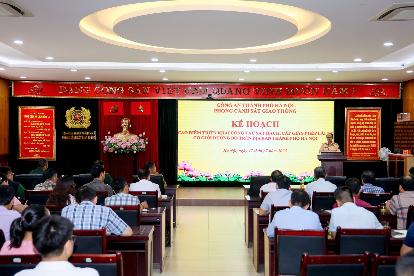 H&agrave; Nội sẽ tổ chức s&aacute;t hạch cấp GPLX cho hơn 2.000 học vi&ecirc;n mỗi ng&agrave;y- Ảnh 1.