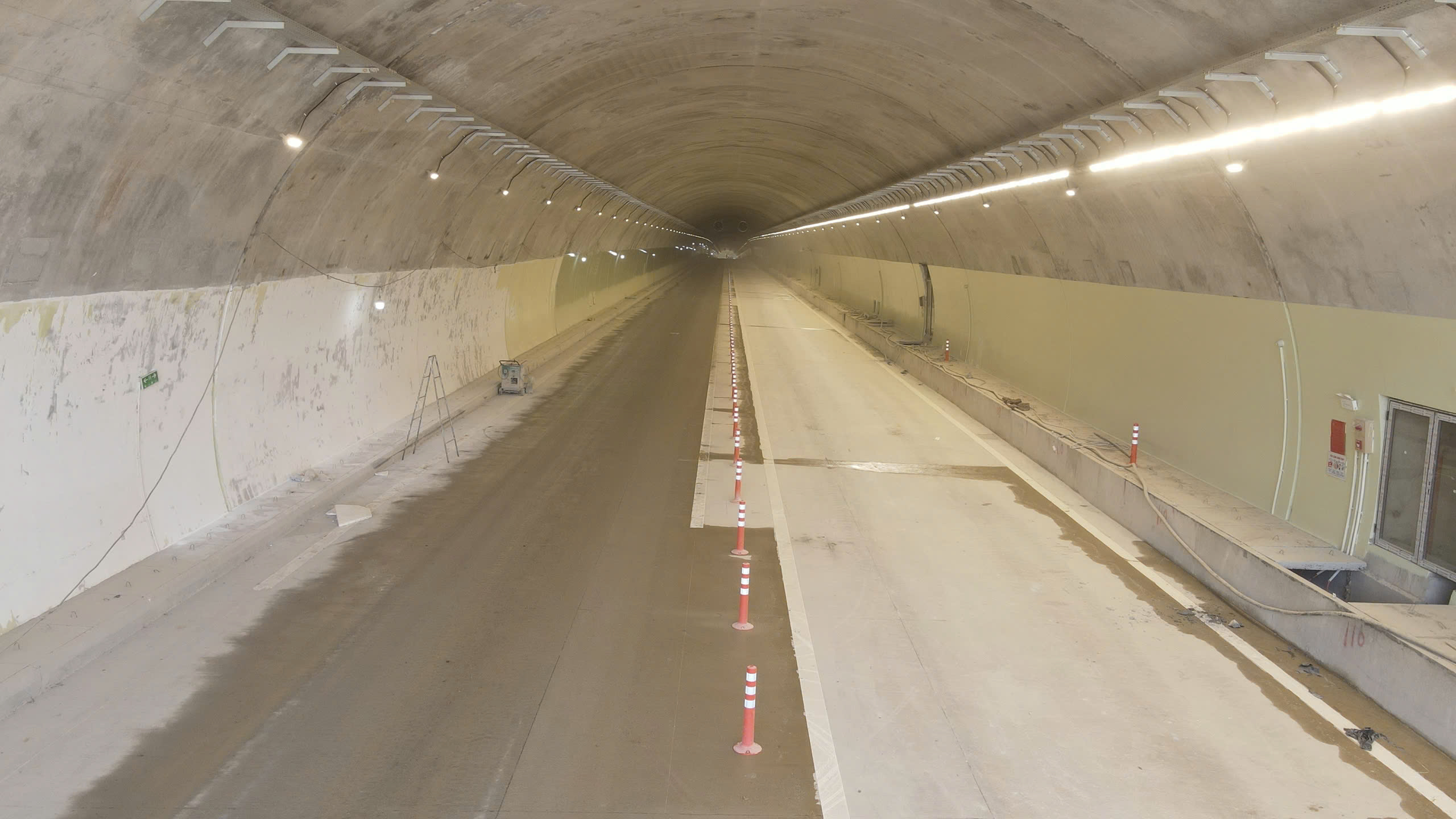 Bộ X&acirc;y dựng ph&ecirc; duyệt đầu tư ho&agrave;n chỉnh hầm Đ&egrave;o Bụt tr&ecirc;n cao tốc Vũng &Aacute;ng - B&ugrave;ng- Ảnh 1.