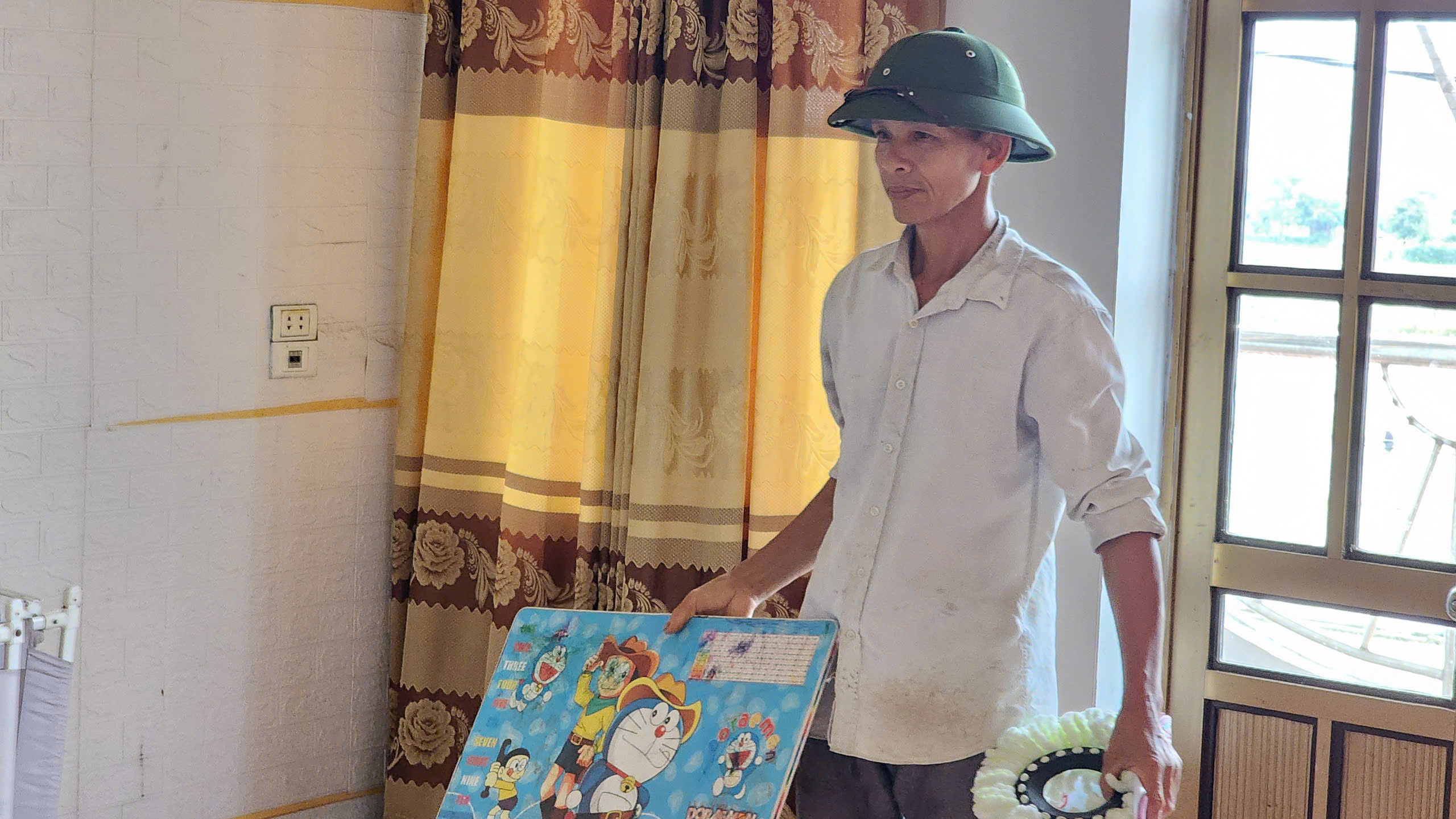 Bắc Ninh: Nhiều nh&agrave; c&oacute; nguy cơ sạt lở, ch&iacute;nh quyền khẩn cấp sơ t&aacute;n người d&acirc;n- Ảnh 12.