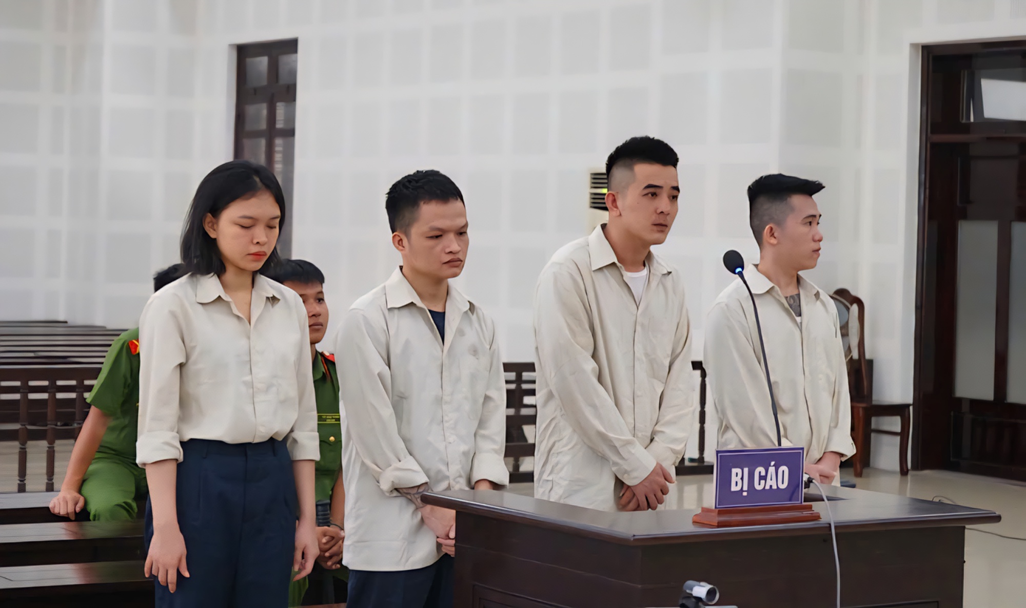 Bu&ocirc;n ma t&uacute;y số lượng lớn, 3 đối tượng nhận &aacute;n chung th&acirc;n- Ảnh 1.