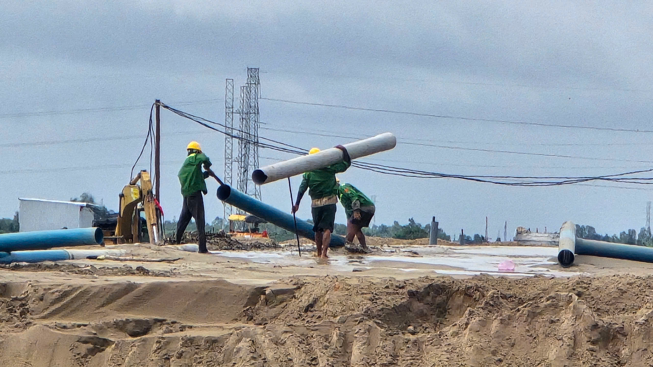 Thủ tướng: Thông xe cao tốc Châu Đốc - Cần Thơ - Sóc Trăng tạo không gian phát triển mới- Ảnh 9. Thủ tướng: Thông xe cao tốc Châu Đốc - Cần Thơ - Sóc Trăng tạo không gian phát triển mới- Ảnh 9.