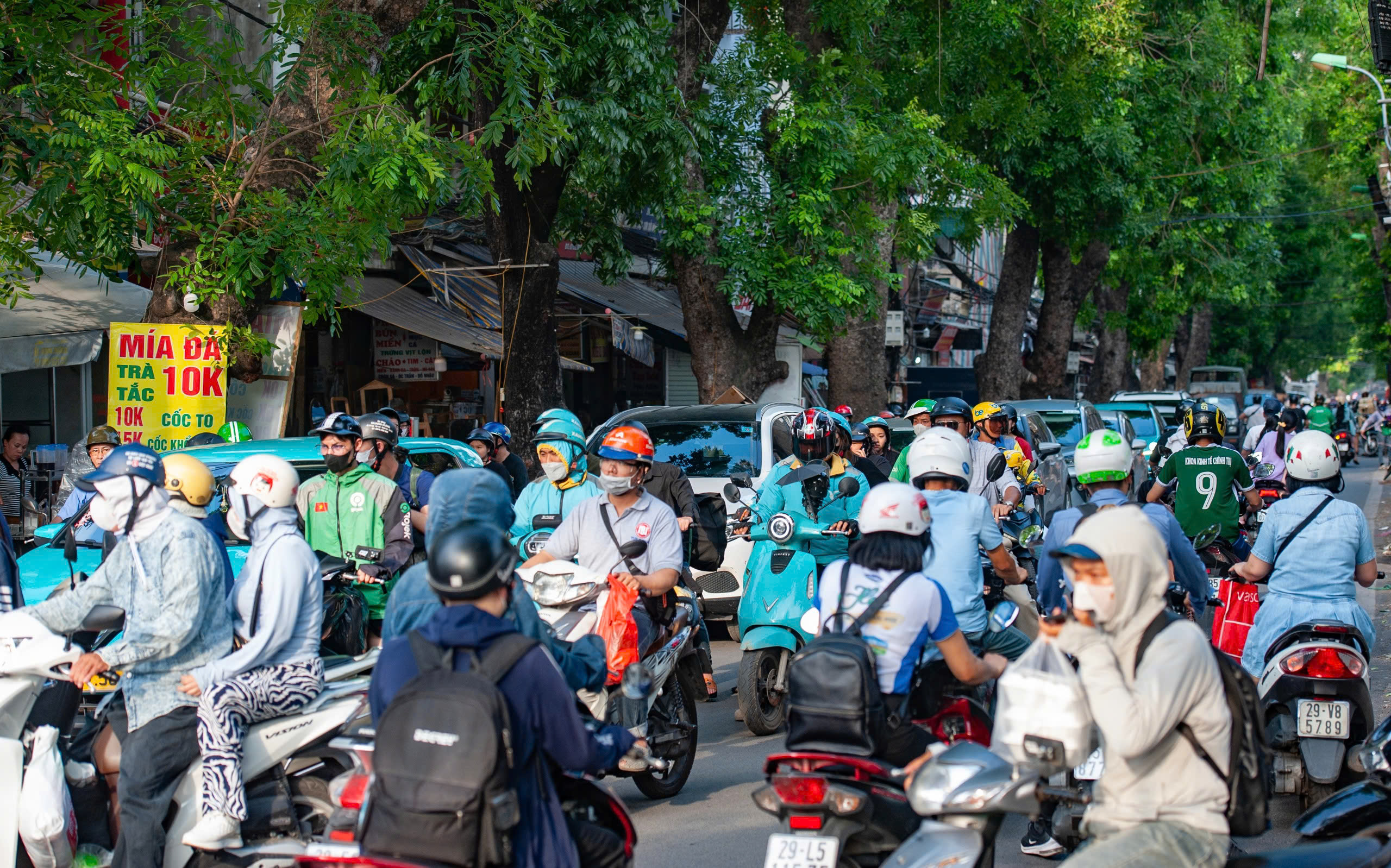 Cấm xe xăng trong v&agrave;nh đai 1 H&agrave; Nội: Để kh&ocirc;ng ai bị bỏ lại trong "h&agrave;nh tr&igrave;nh xanh"- Ảnh 1.