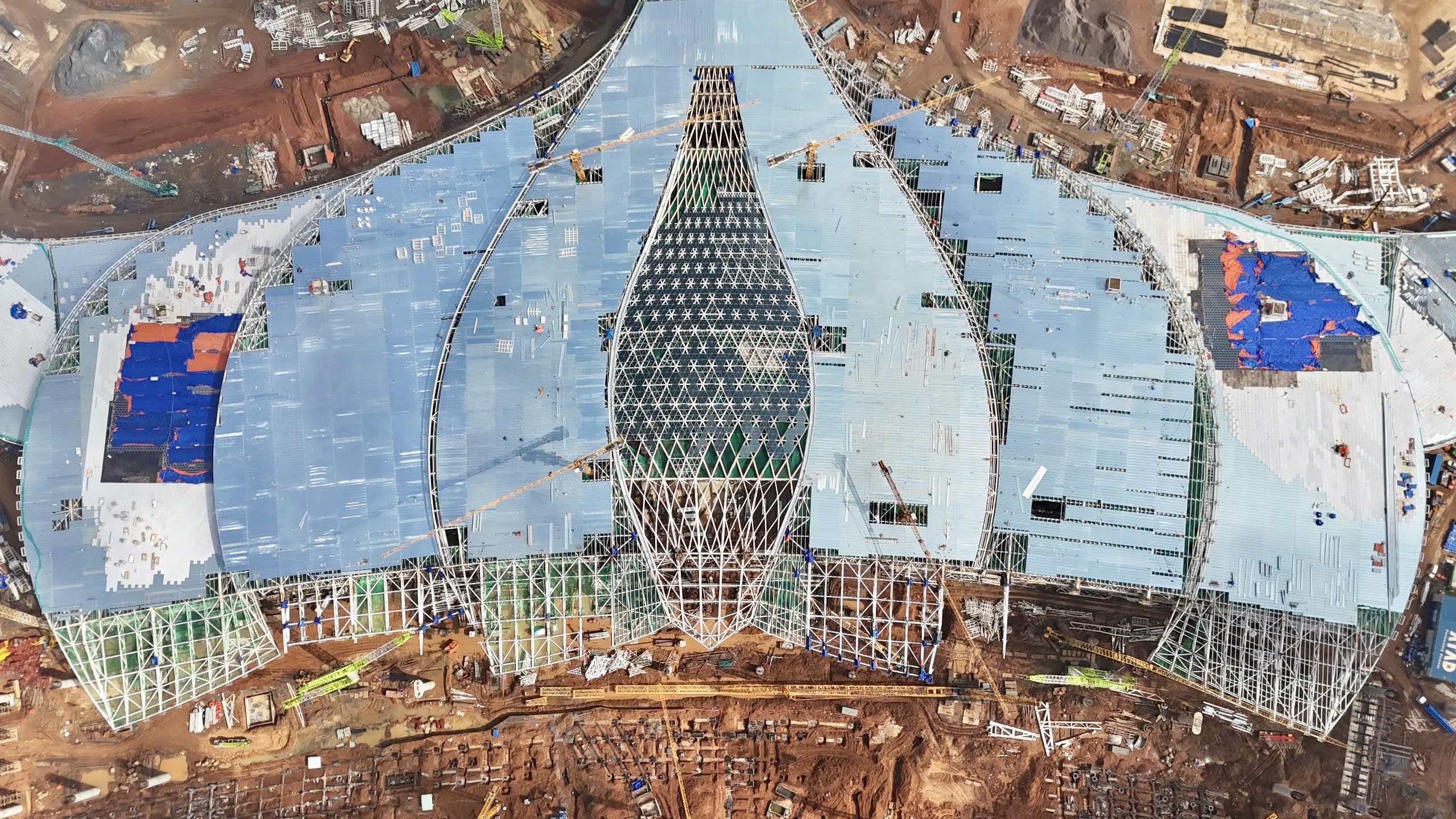 Những bữa cơm, giấc ngủ vội giữa đại c&ocirc;ng trường s&acirc;n bay Long Th&agrave;nh- Ảnh 15.