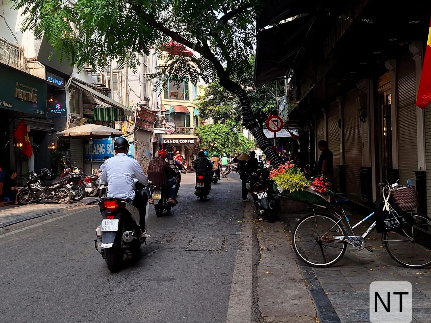 H&agrave; Nội: Ch&iacute;nh quyền h&agrave;nh động, người d&acirc;n chủ động ứng ph&oacute; b&atilde;o số 3- Ảnh 3.