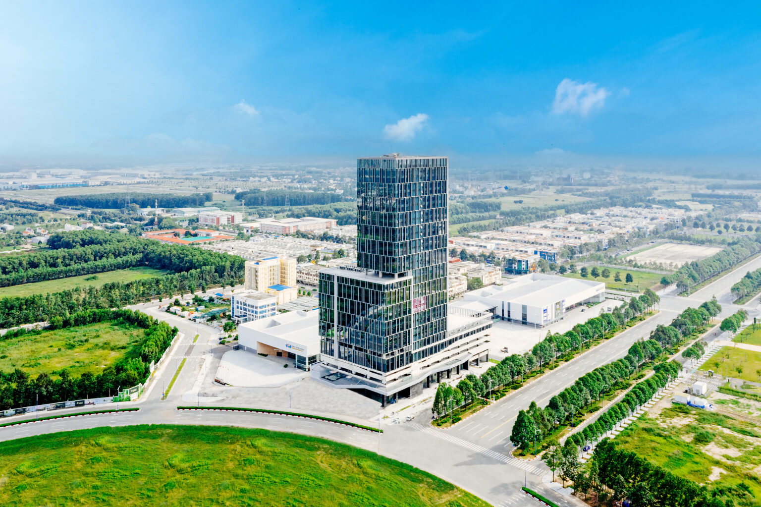 Cả nước c&oacute; 633 c&ocirc;ng tr&igrave;nh xanh với 16,7 triệu m2 s&agrave;n được chứng nhận- Ảnh 2.