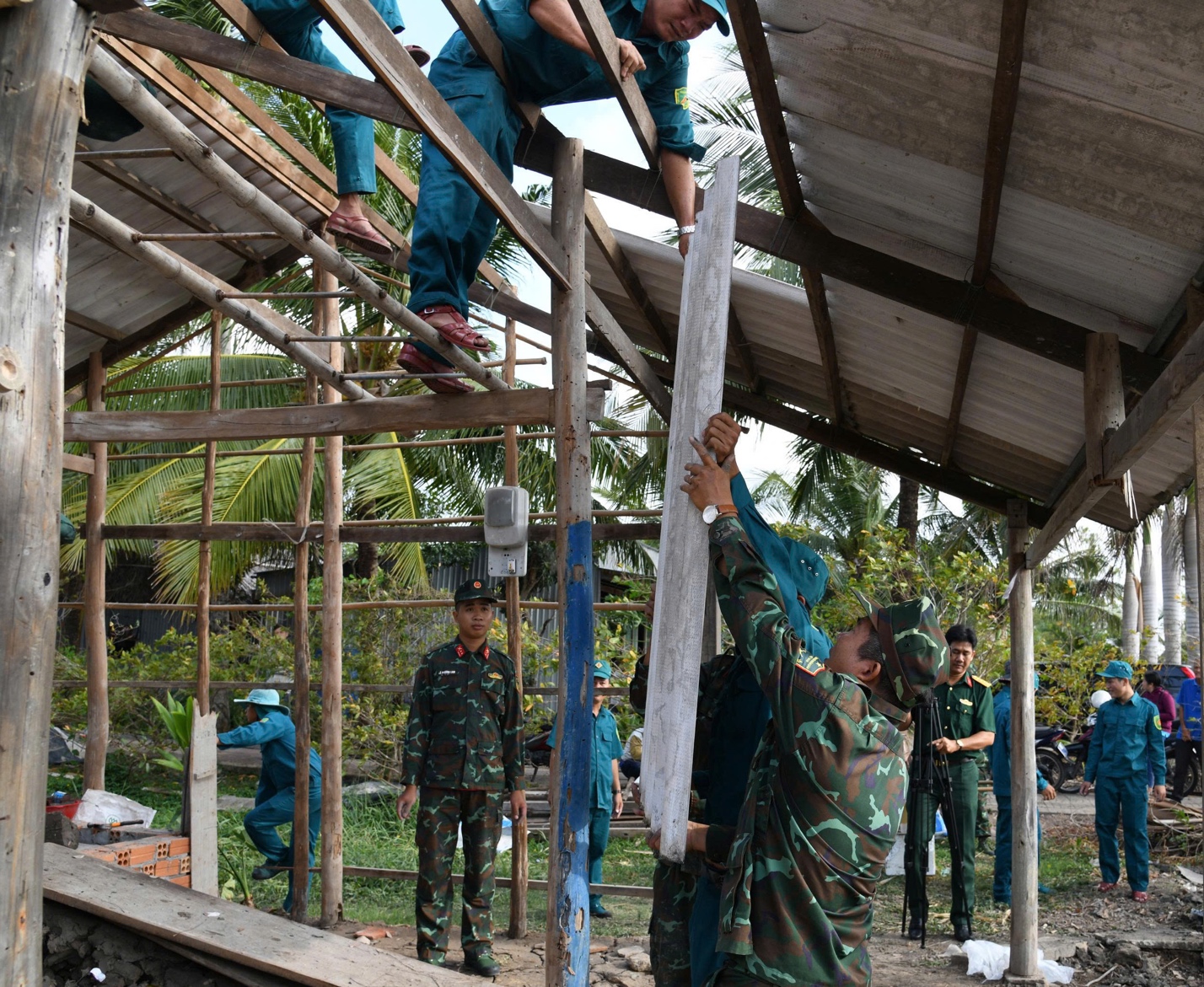 Ấm &aacute;p những ng&ocirc;i nh&agrave; nghĩa t&igrave;nh qu&acirc;n - d&acirc;n: Lan toả nghĩa đồng b&agrave;o- Ảnh 1.