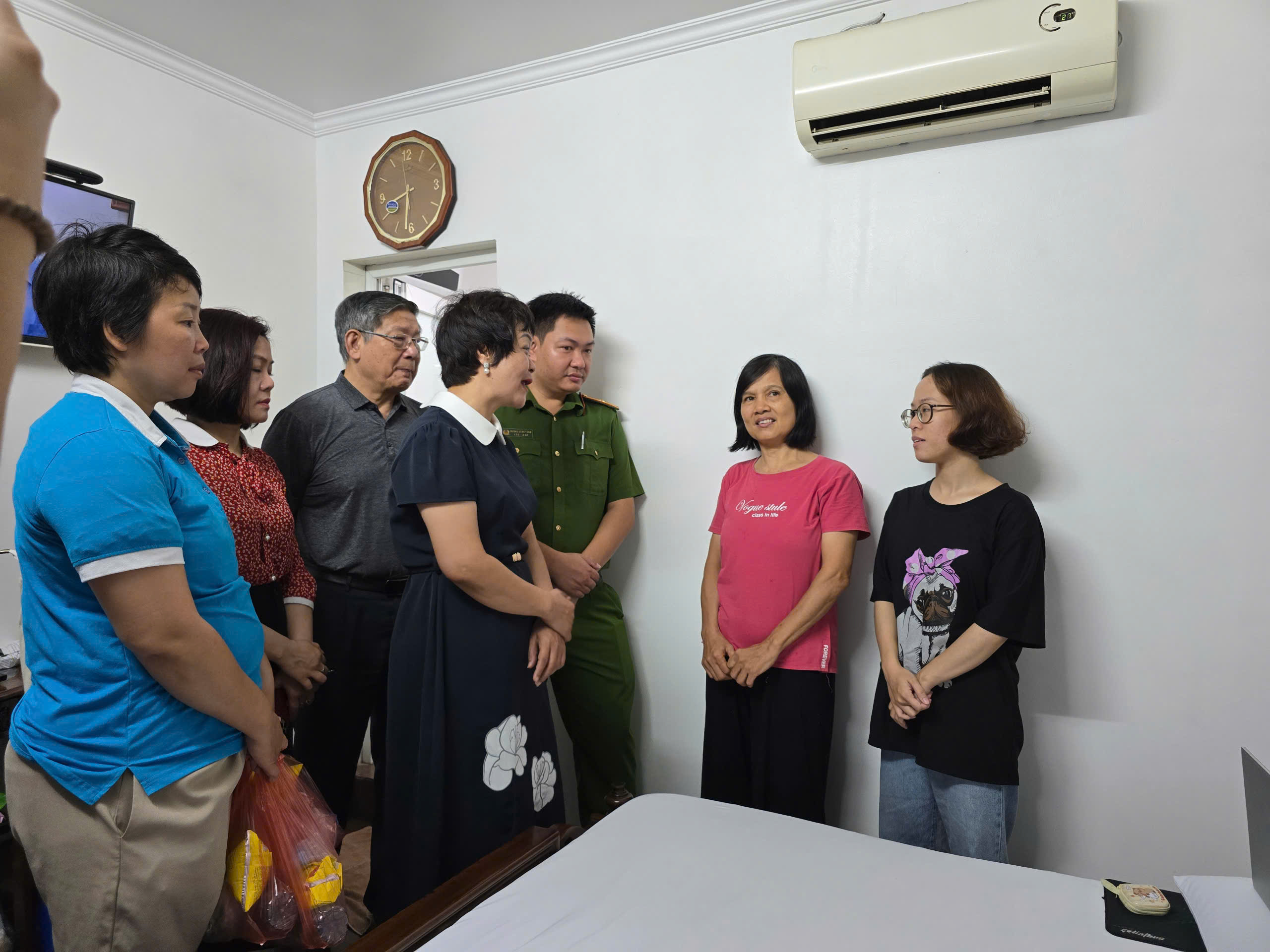 H&agrave; Nội sơ t&aacute;n khẩn cấp người d&acirc;n khỏi khu vực nguy hiểm trước khi b&atilde;o số 3 đổ bộ- Ảnh 13.