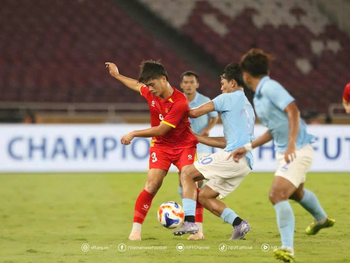 U23 Đ&ocirc;ng Nam &Aacute;: Thắng nhẹ Campuchia, U23 Việt Nam hi&ecirc;n ngang v&agrave;o b&aacute;n kết- Ảnh 2.