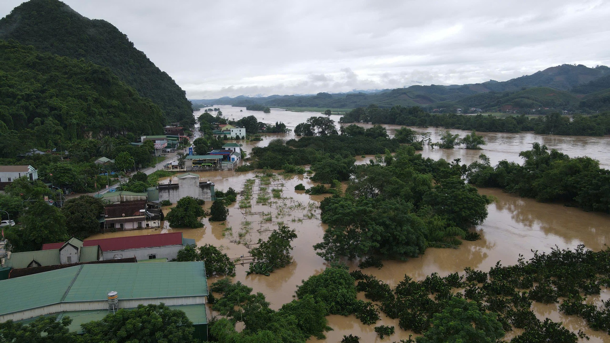Nghệ An c&oacute; 3 người chết, 1 người mất t&iacute;ch do lũ lụt- Ảnh 3.