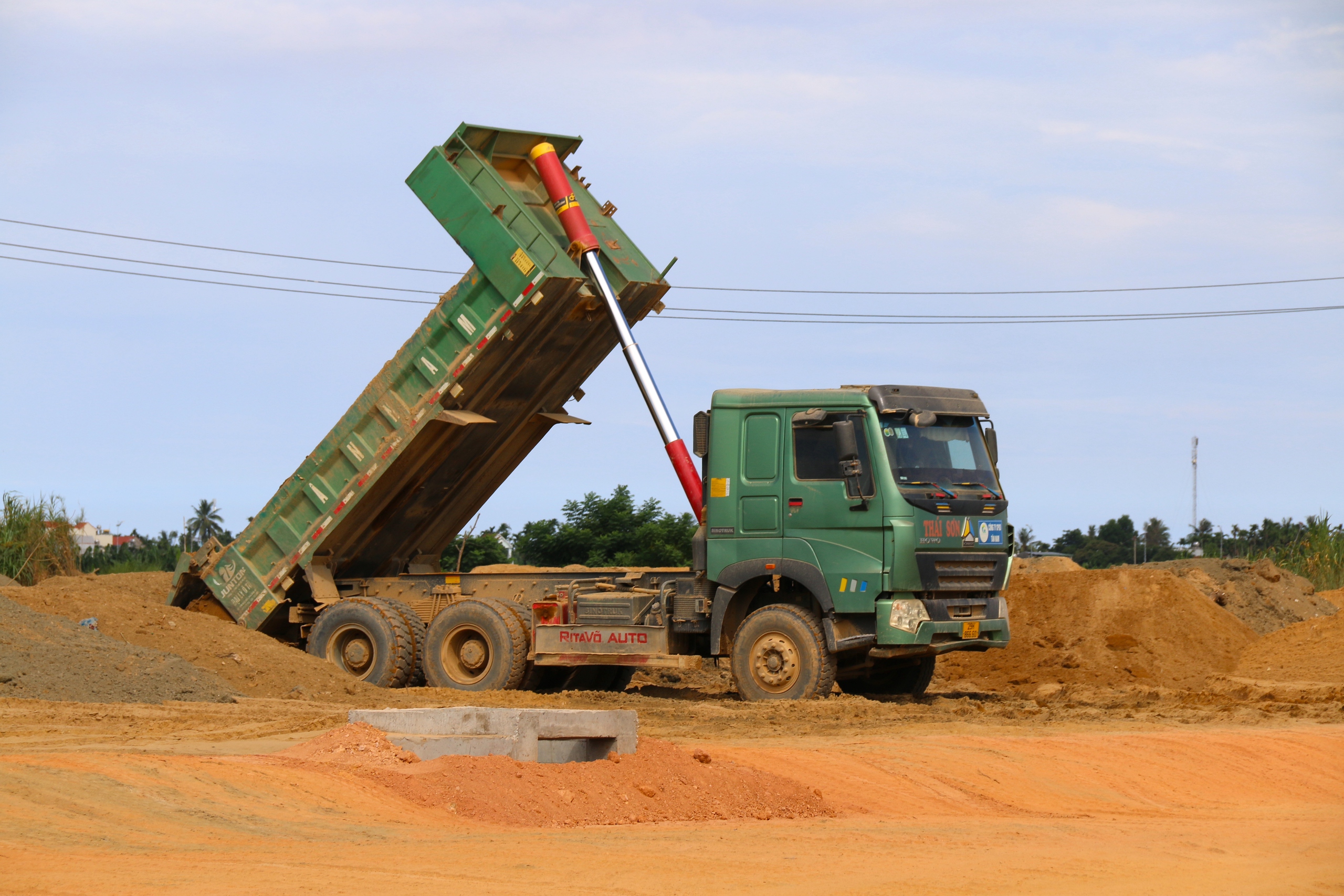 C&oacute; mặt bằng, dự &aacute;n đập d&acirc;ng 1.500 tỷ đồng ở Quảng Ng&atilde;i bức tốc thi c&ocirc;ng- Ảnh 10.