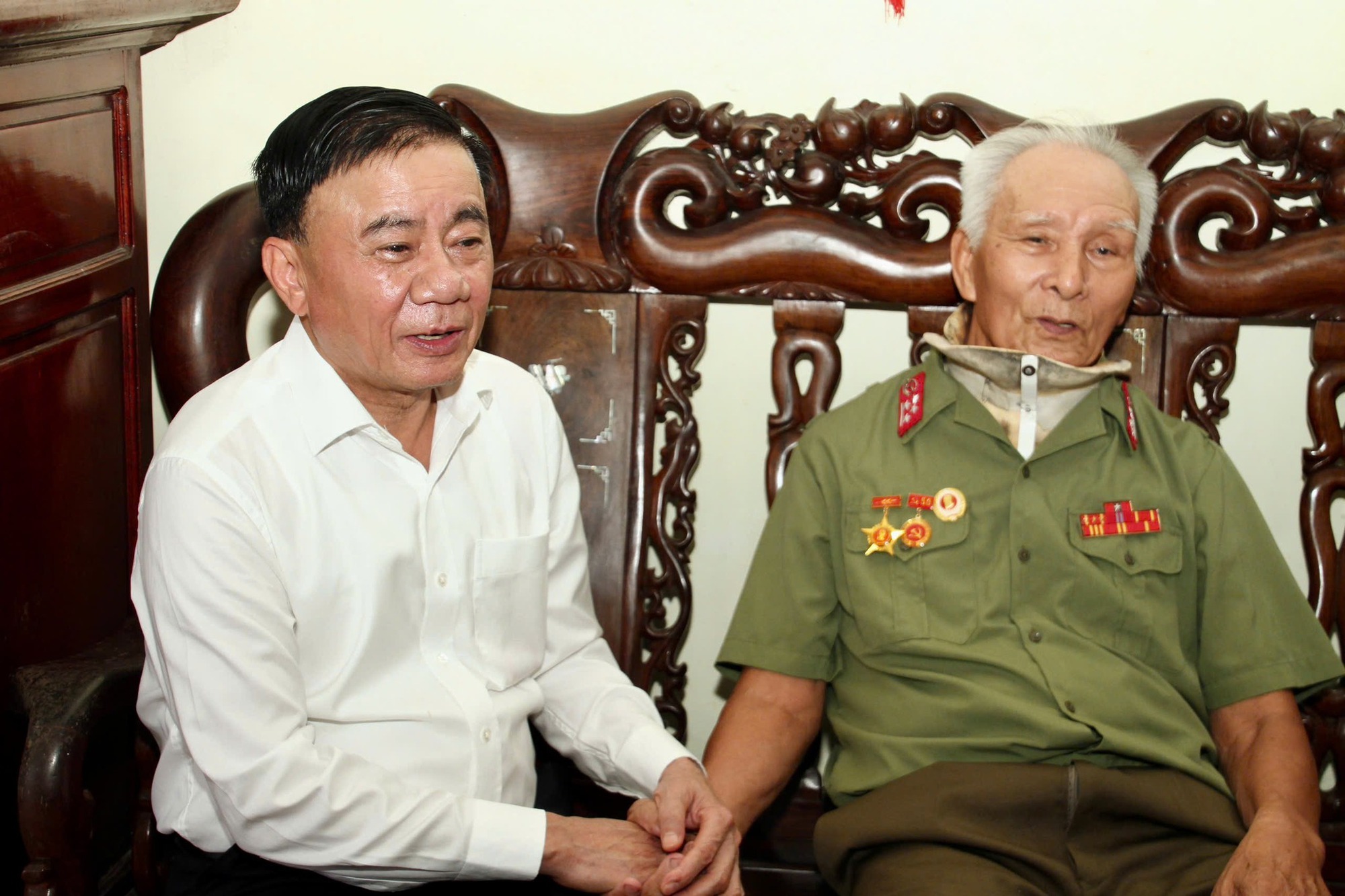 Thường trực Ban B&iacute; thư Trần Cẩm T&uacute; dự Đại hội Đảng bộ phường Hải An- Ảnh 3.