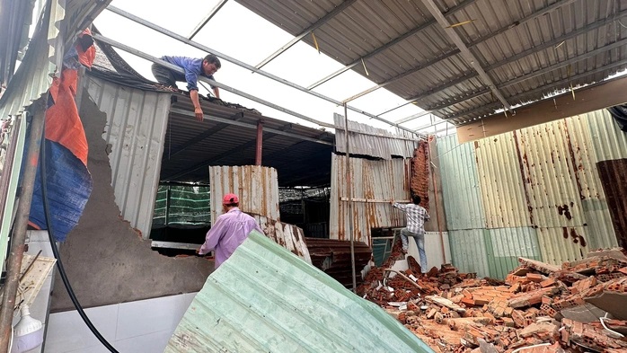 TP.HCM: Xử lý nghiêm cán bộ bao che vi phạm trật tự xây dựng- Ảnh 1. bd5eb166cee078be21f1-17527241043241781942699