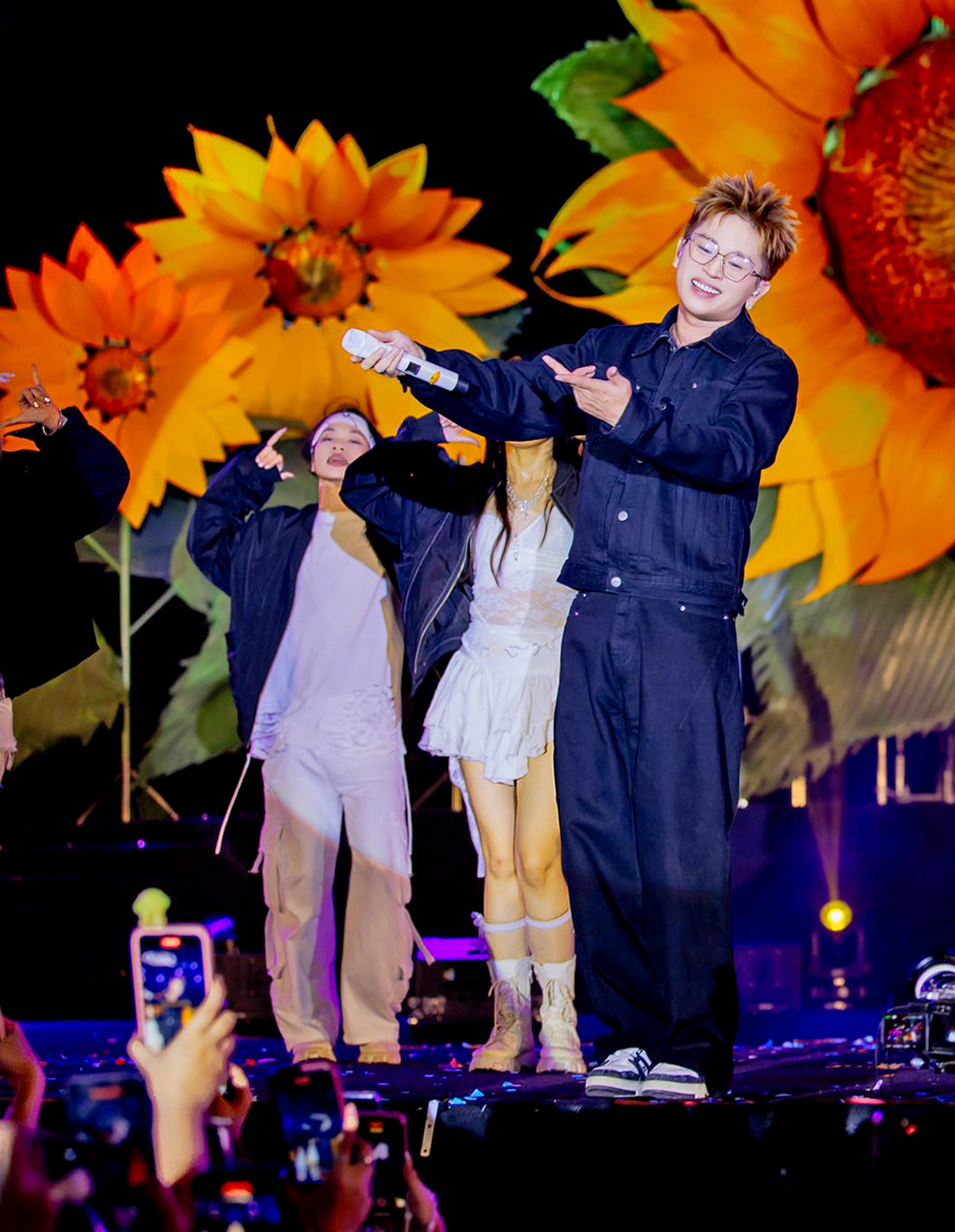 Rapper B Ray: T&ocirc;i đ&atilde; th&aacute;o được chiếc g&ocirc;ng v&ocirc; h&igrave;nh bao năm- Ảnh 1.