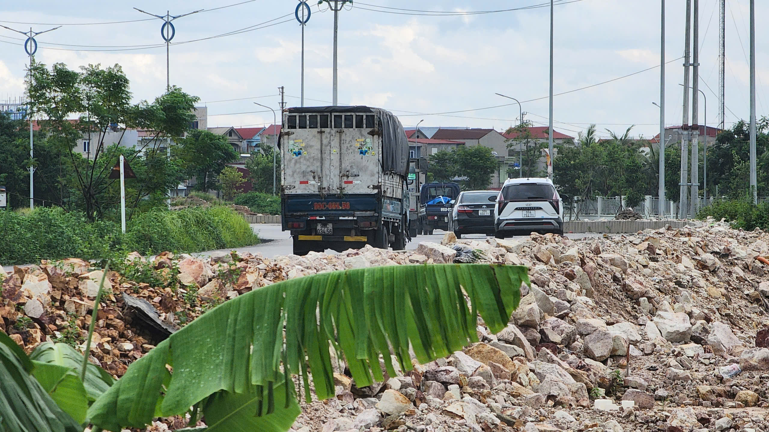 Thiếu mặt bằng, dự &aacute;n đường trăm tỷ qua khu c&ocirc;ng nghiệp ở Bắc Ninh vỡ tiến độ- Ảnh 15.
