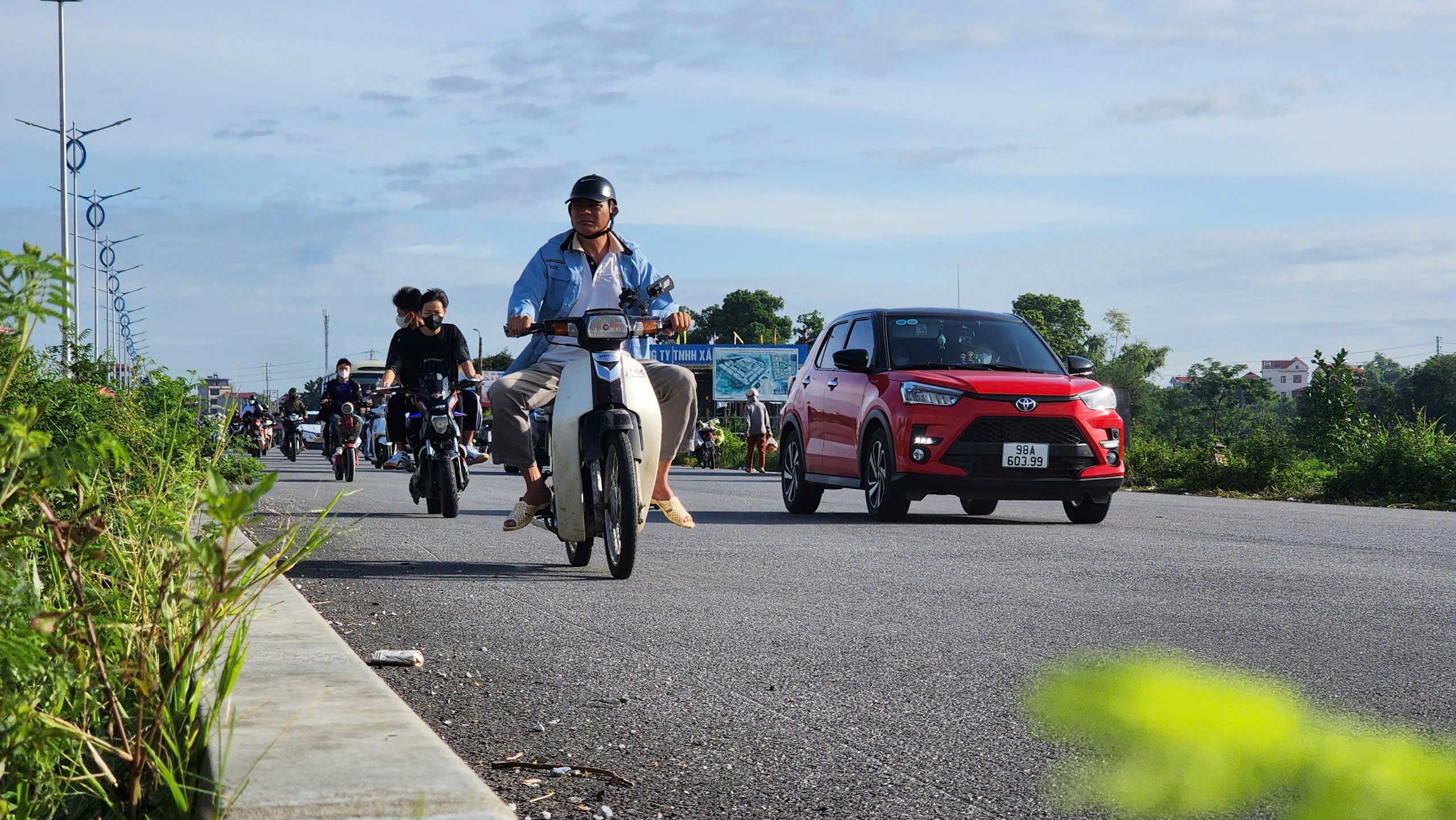 Thiếu mặt bằng, dự &aacute;n đường trăm tỷ qua khu c&ocirc;ng nghiệp ở Bắc Ninh vỡ tiến độ- Ảnh 30.