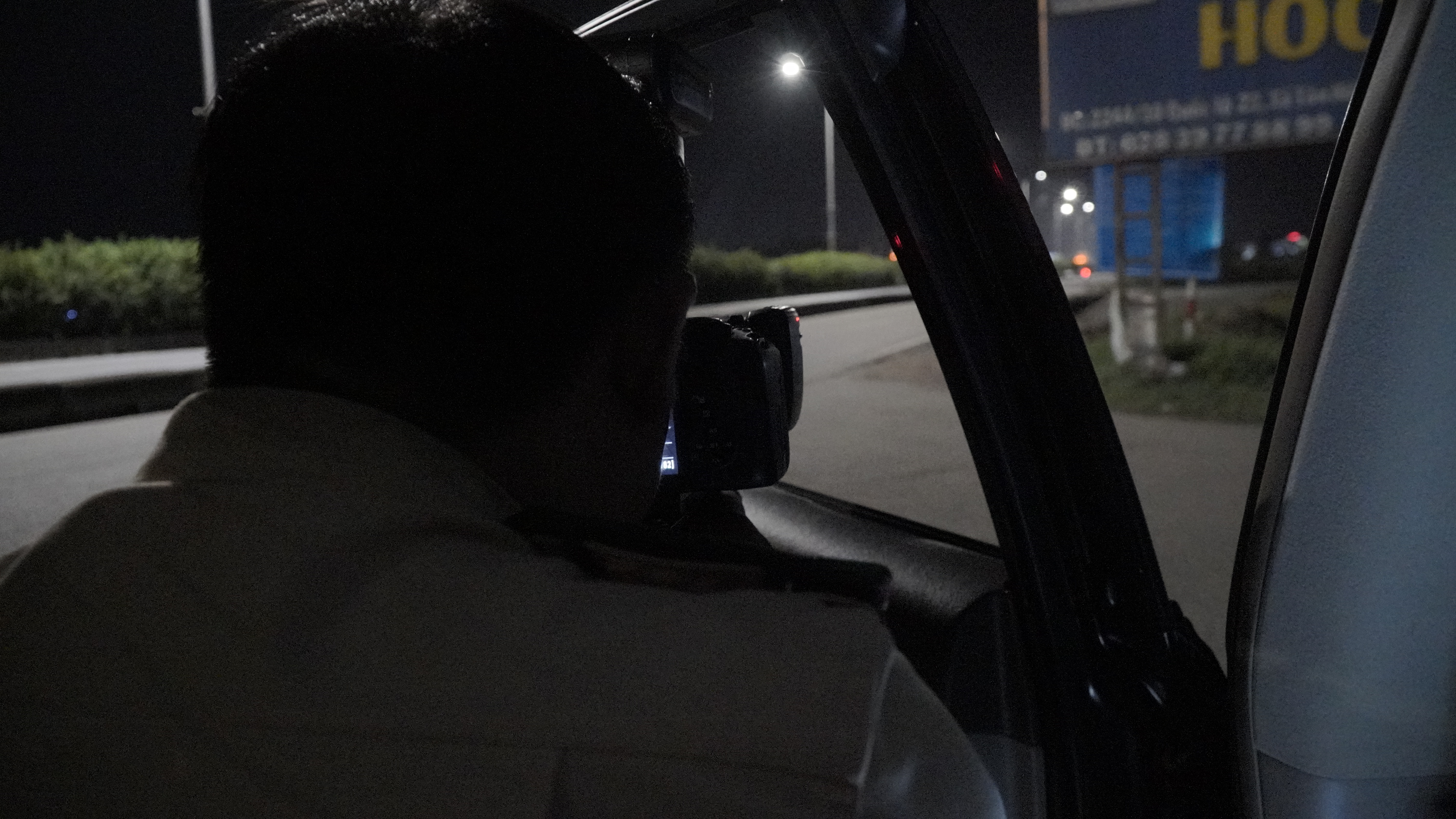 Chạy quá tốc độ trong đêm, nhiều tài xế bị phạt nặng- Ảnh 1. Chạy quá tốc độ trong đêm, nhiều tài xế bị phạt nặng- Ảnh 1.