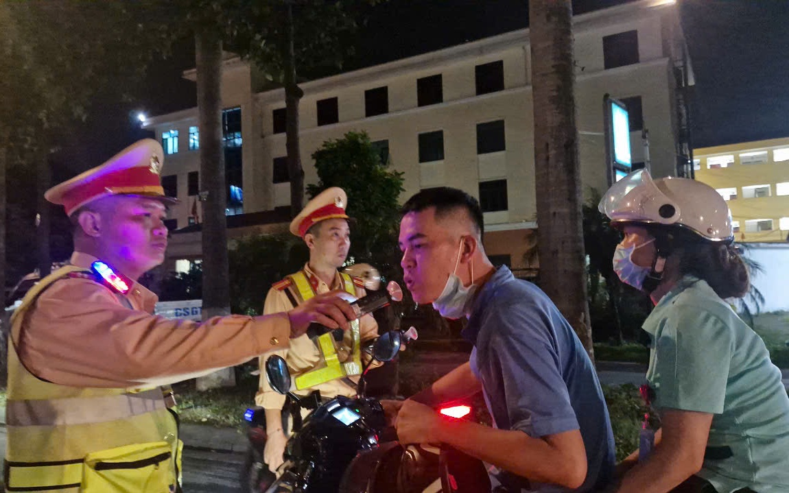 To&agrave;n cảnh 240 CSGT Bắc Ninh d&agrave;n trận xử l&yacute; &ldquo;qu&aacute;i xế&rdquo;, ph&ograve;ng chống đua xe tr&aacute;i ph&eacute;p