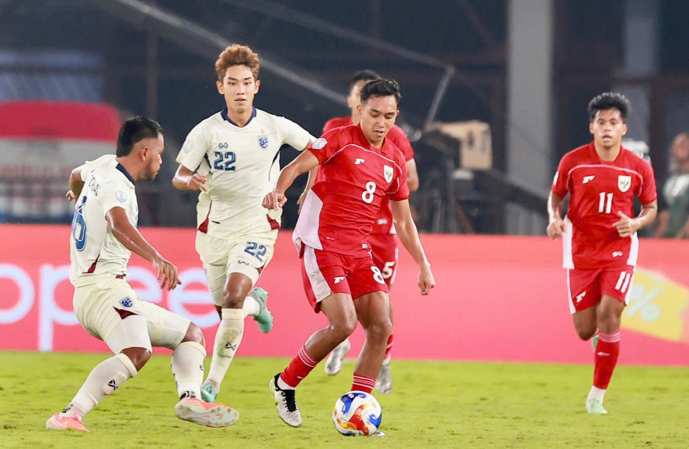 Thắng kịch t&iacute;nh Th&aacute;i Lan ở loạt lu&acirc;n lưu, Indonesia hẹn U23 Việt Nam ở chung kết- Ảnh 1.
