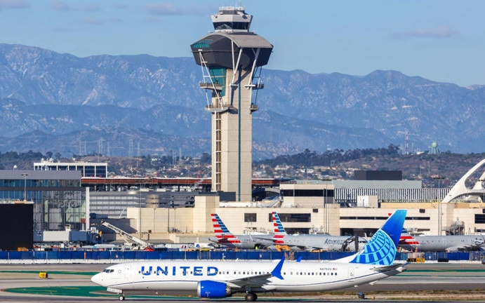 T&acirc;n l&atilde;nh đạo FAA chỉ tr&iacute;ch hệ thống kiểm so&aacute;t kh&ocirc;ng lưu Mỹ kh&ocirc;ng thể chấp nhận được