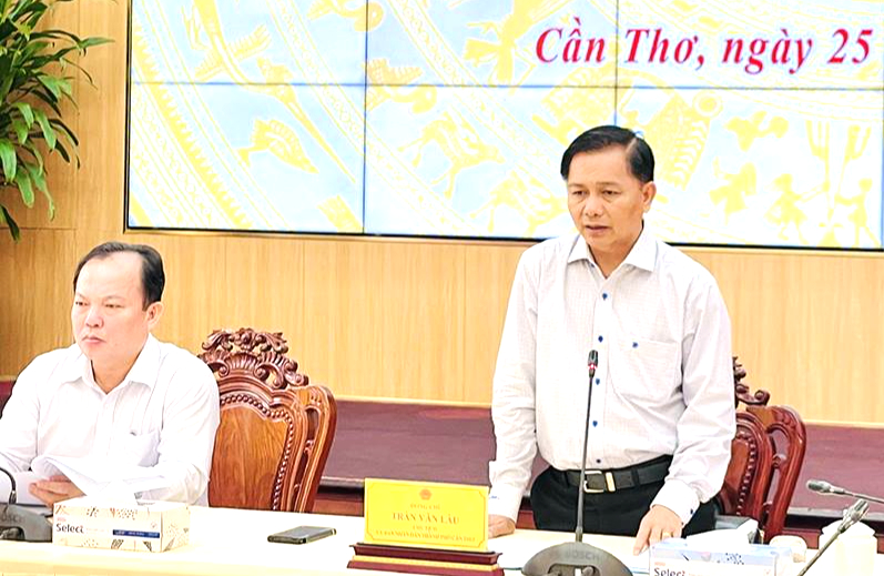 Chủ tịch Cần Thơ đề xuất phục vụ miễn ph&iacute; b&aacute;nh, nước tại khu h&agrave;nh ch&iacute;nh c&ocirc;ng- Ảnh 1.