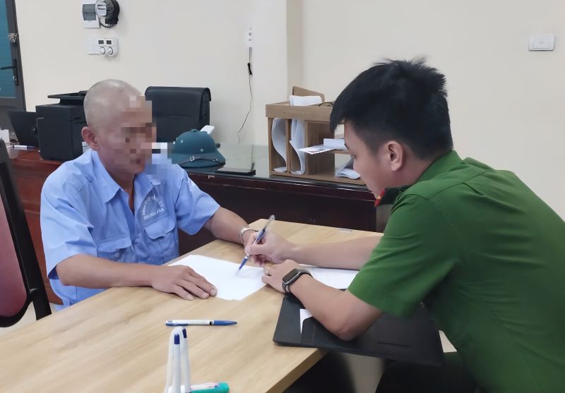 Tạm giữ h&igrave;nh sự l&aacute;i xe bu&yacute;t g&acirc;y tai nạn l&agrave;m 2 người tử vong tại Thanh H&oacute;a- Ảnh 1.