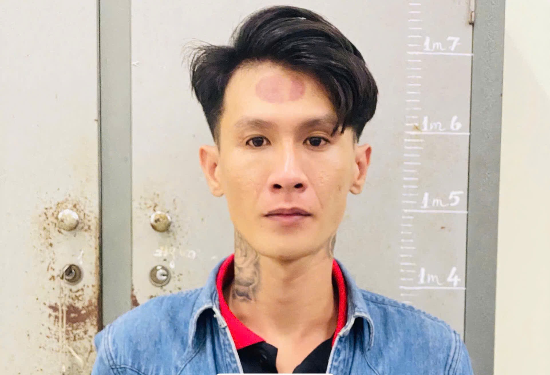 An Giang: Tạm giữ h&igrave;nh sự thanh ni&ecirc;n d&ugrave;ng clip nhạy cảm tống tiền bạn g&aacute;i 30 triệu đồng- Ảnh 1.