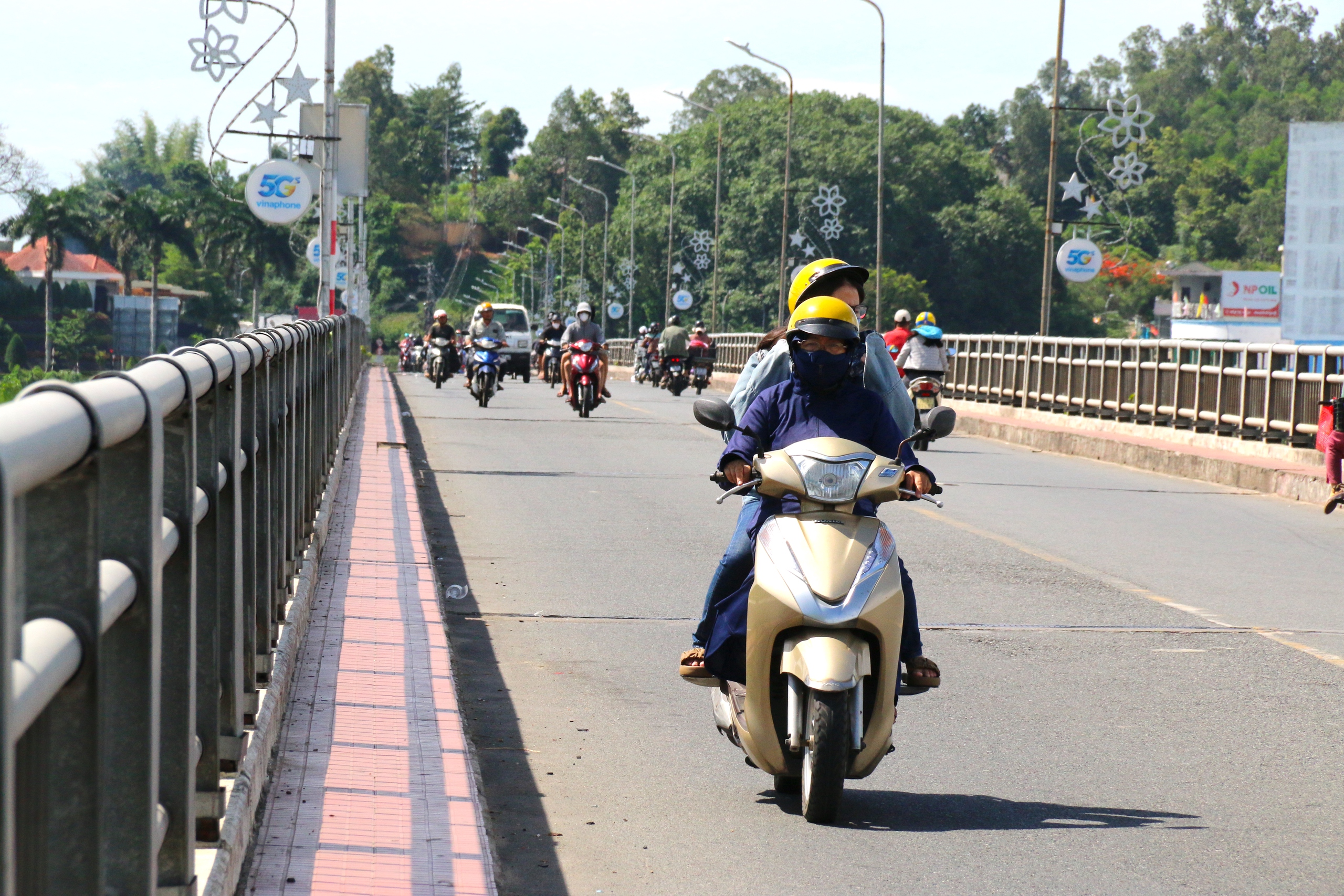 Quảng Ng&atilde;i: Cận cảnh cầu Tr&agrave; Kh&uacute;c 1 trước ng&agrave;y được x&acirc;y mới- Ảnh 8.