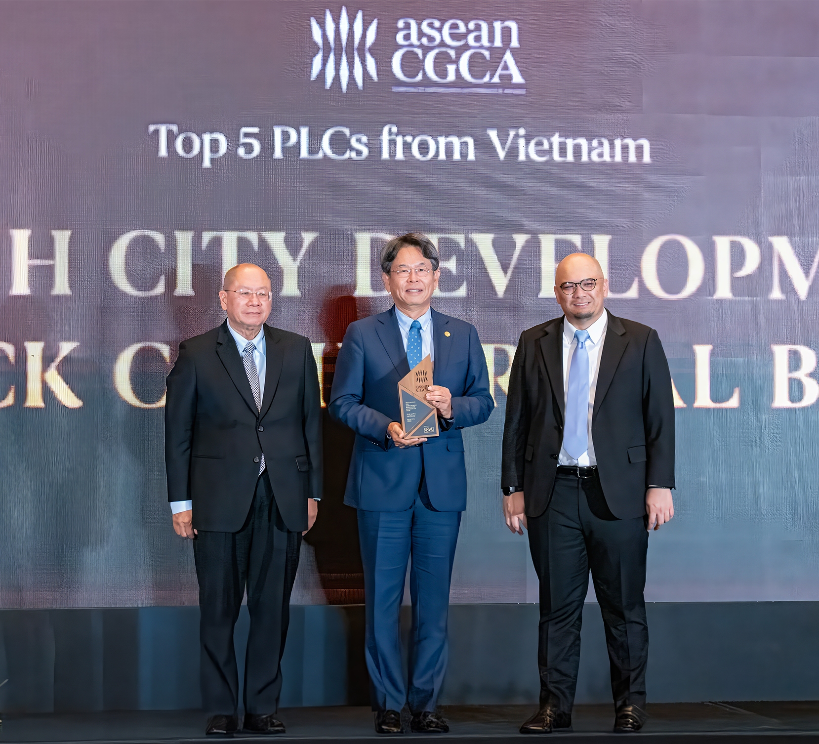 HDBank được vinh danh Top 5 doanh nghiệp quản trị chuẩn mực ASEAN 2025- Ảnh 2.
