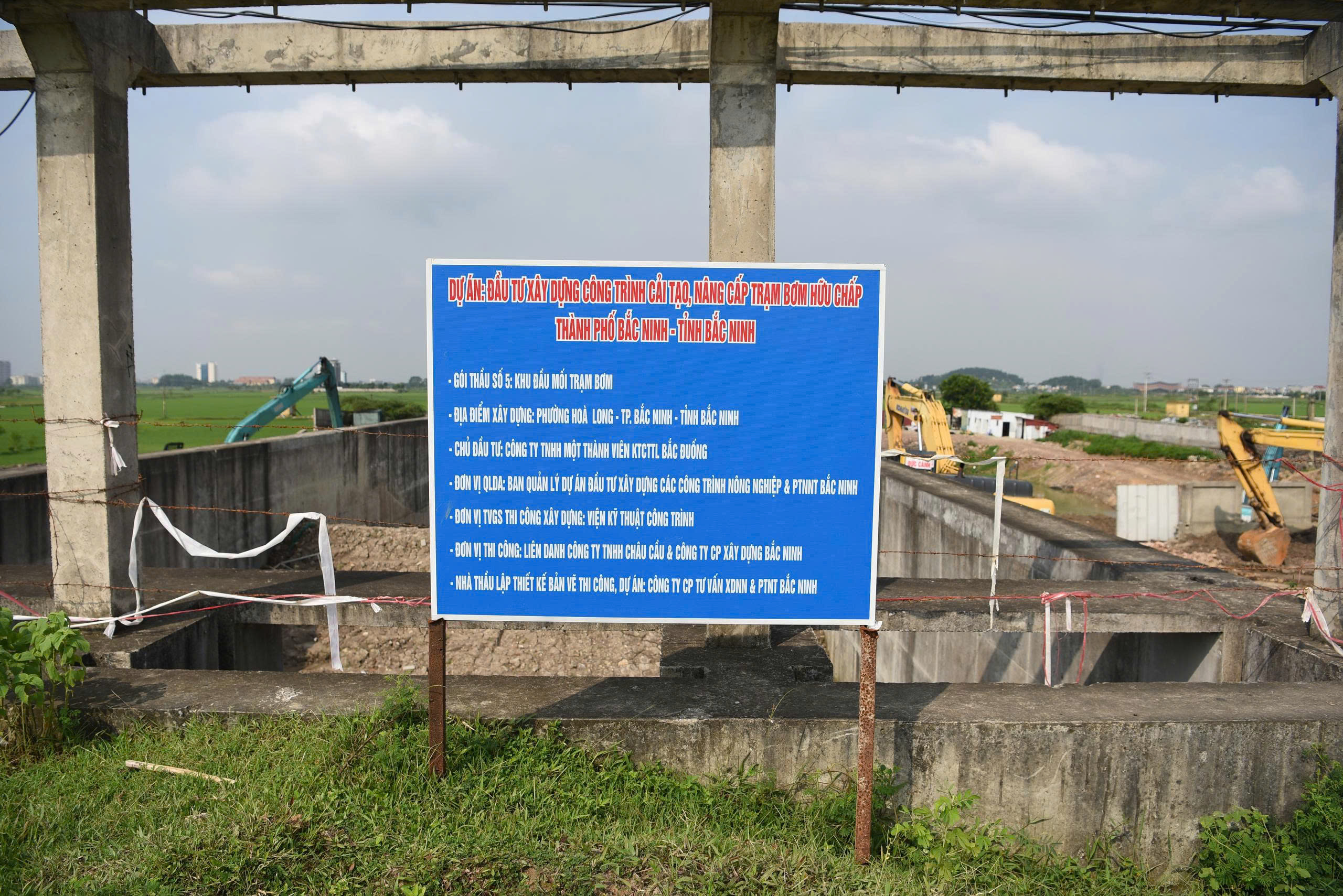 Sau chỉ đạo của Chủ tịch tỉnh Bắc Ninh, dự án trạm bơm trăm tỷ đồng thi công ra sao?- Ảnh 2. Sau chỉ đạo của Chủ tịch tỉnh Bắc Ninh, dự án trạm bơm trăm tỷ đồng thi công ra sao?- Ảnh 2.