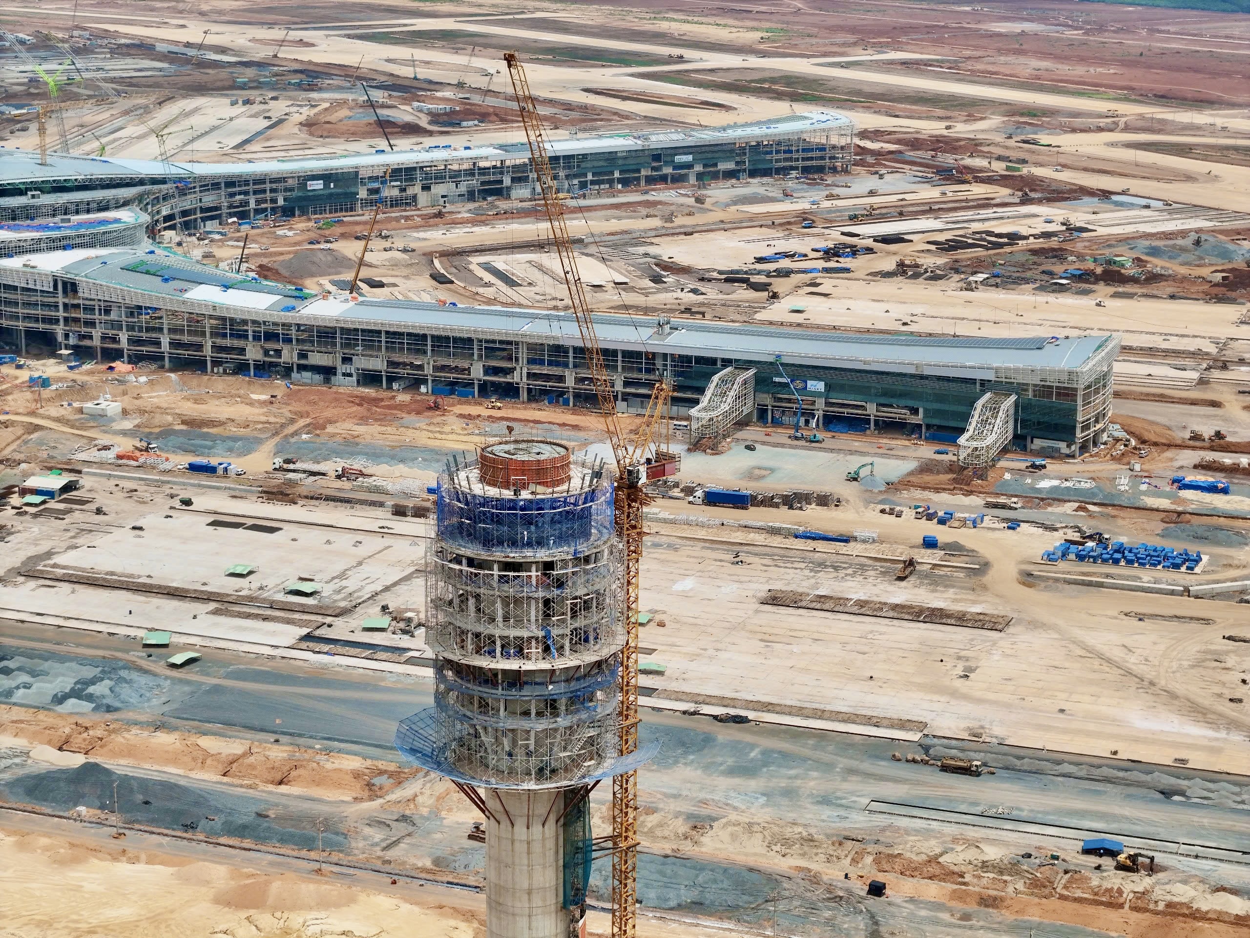 Hình ảnh mới nhất tháp không lưu cao 123m tại sân bay Long Thành- Ảnh 1. Hình ảnh mới nhất tháp không lưu cao 123m tại sân bay Long Thành- Ảnh 1.