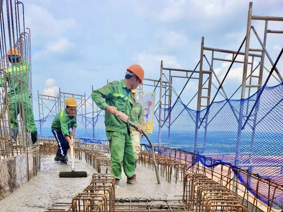 Hình ảnh mới nhất tháp không lưu cao 123m tại sân bay Long Thành- Ảnh 5. Hình ảnh mới nhất tháp không lưu cao 123m tại sân bay Long Thành- Ảnh 5.