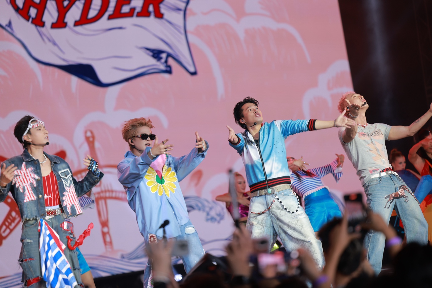 C&aacute;c Anh trai say hi x&uacute;c động n&oacute;i g&igrave; sau 2 đ&ecirc;m concert lịch sử tại Las Vegas?- Ảnh 6.