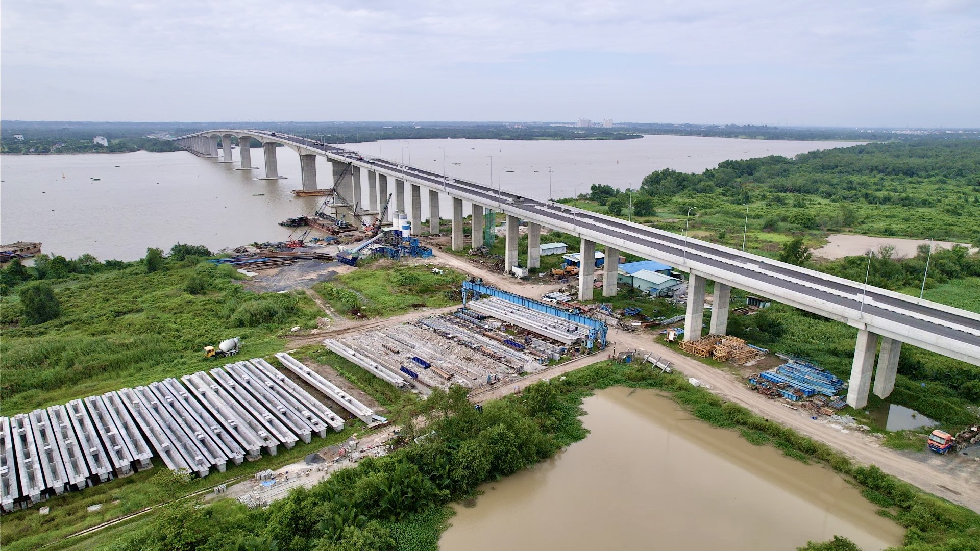 Khai thác tạm đoạn Vành đai 3 TP.HCM từ 19/8: Phải đảm bảo an toàn giao thông- Ảnh 3. Khai thác tạm đoạn Vành đai 3 TP.HCM từ 19/8: Phải đảm bảo an toàn giao thông- Ảnh 3.